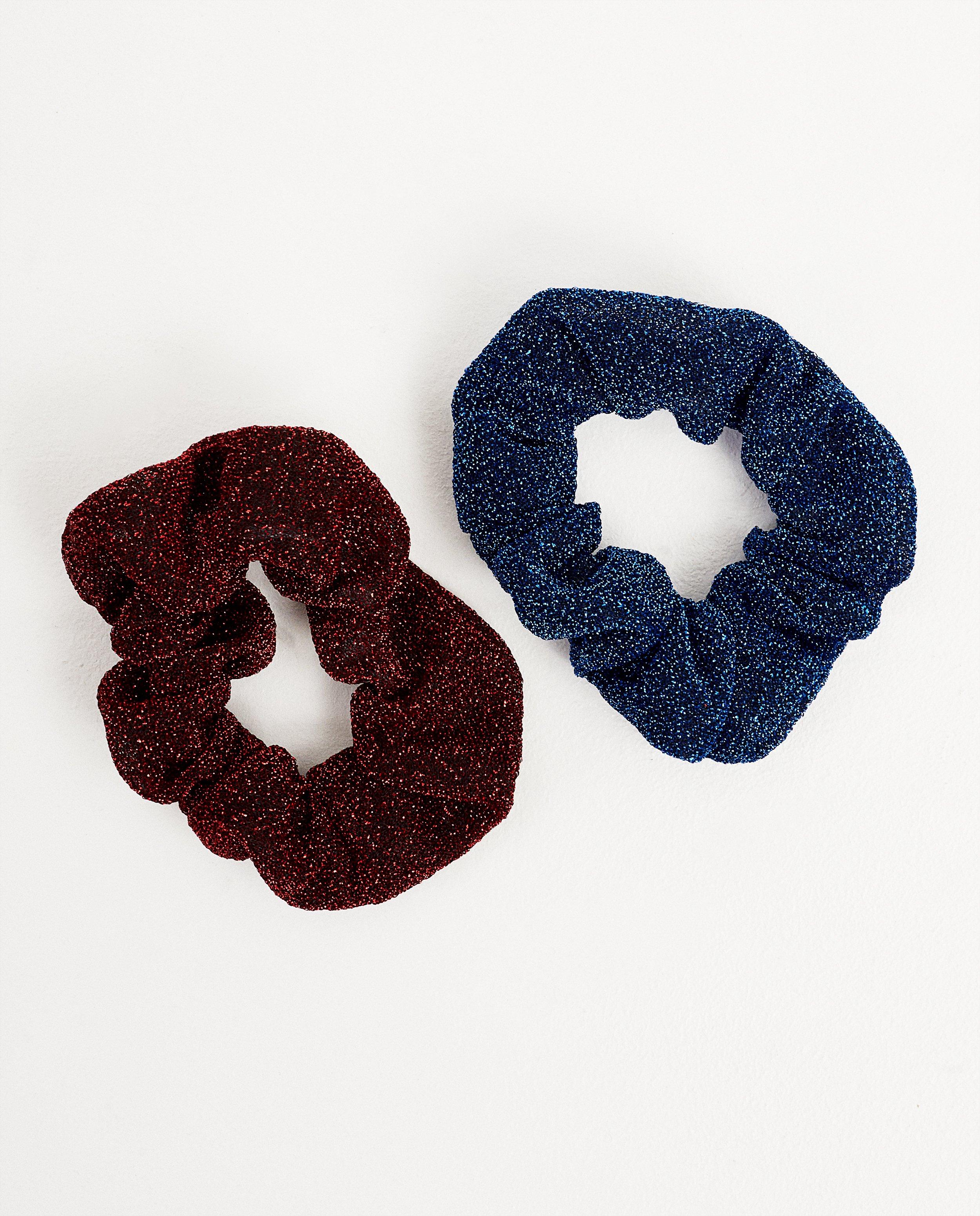 Set van 2 scrunchies - in blauw en rood - JBC