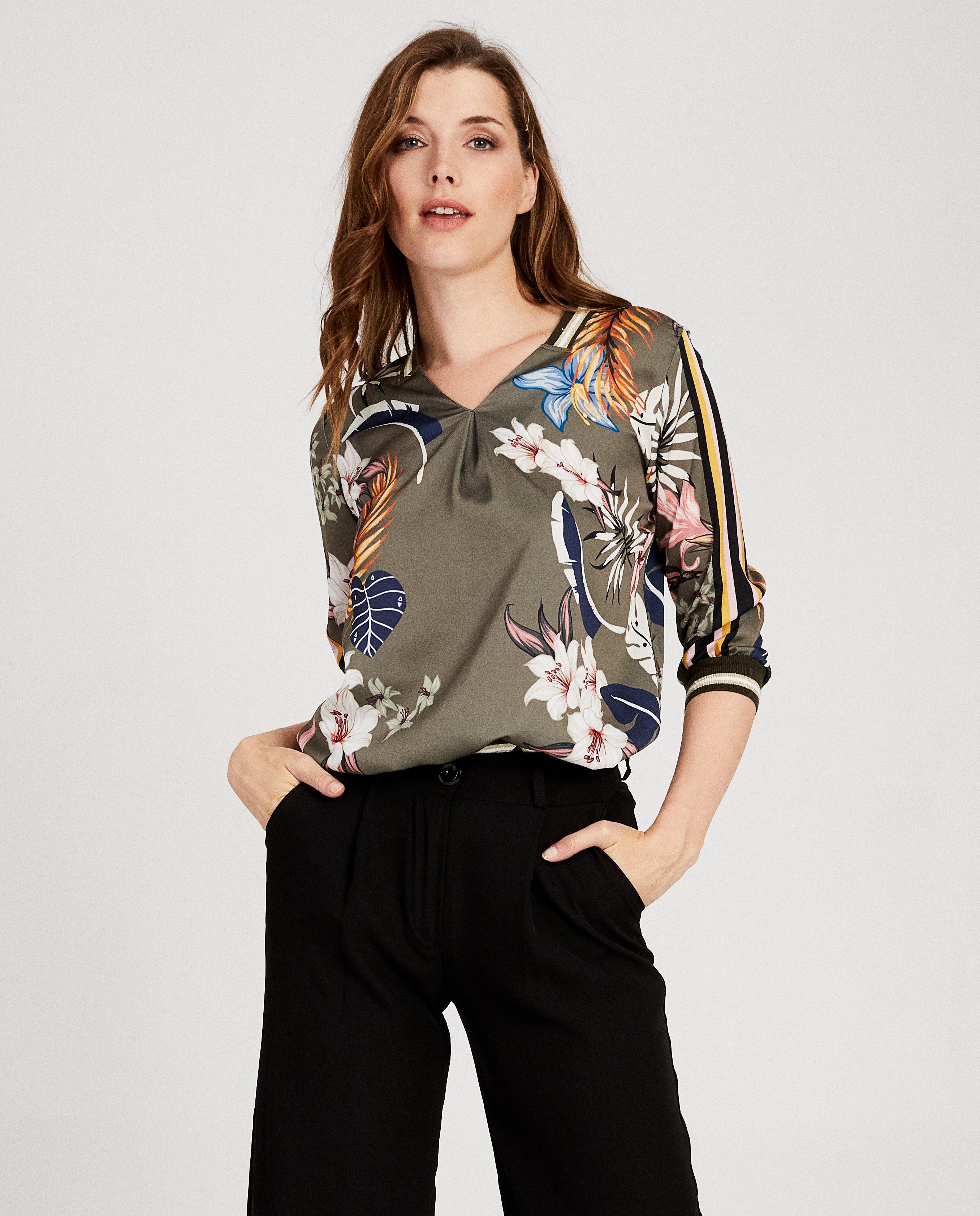 Hemden - Kakigroene blouse met print