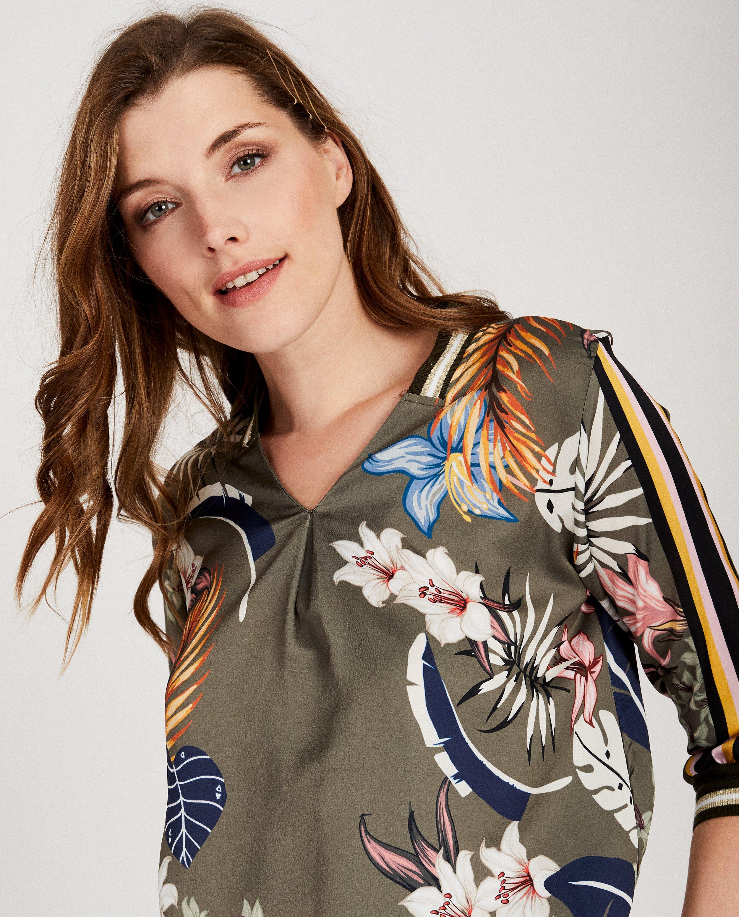 Hemden - Kakigroene blouse met print