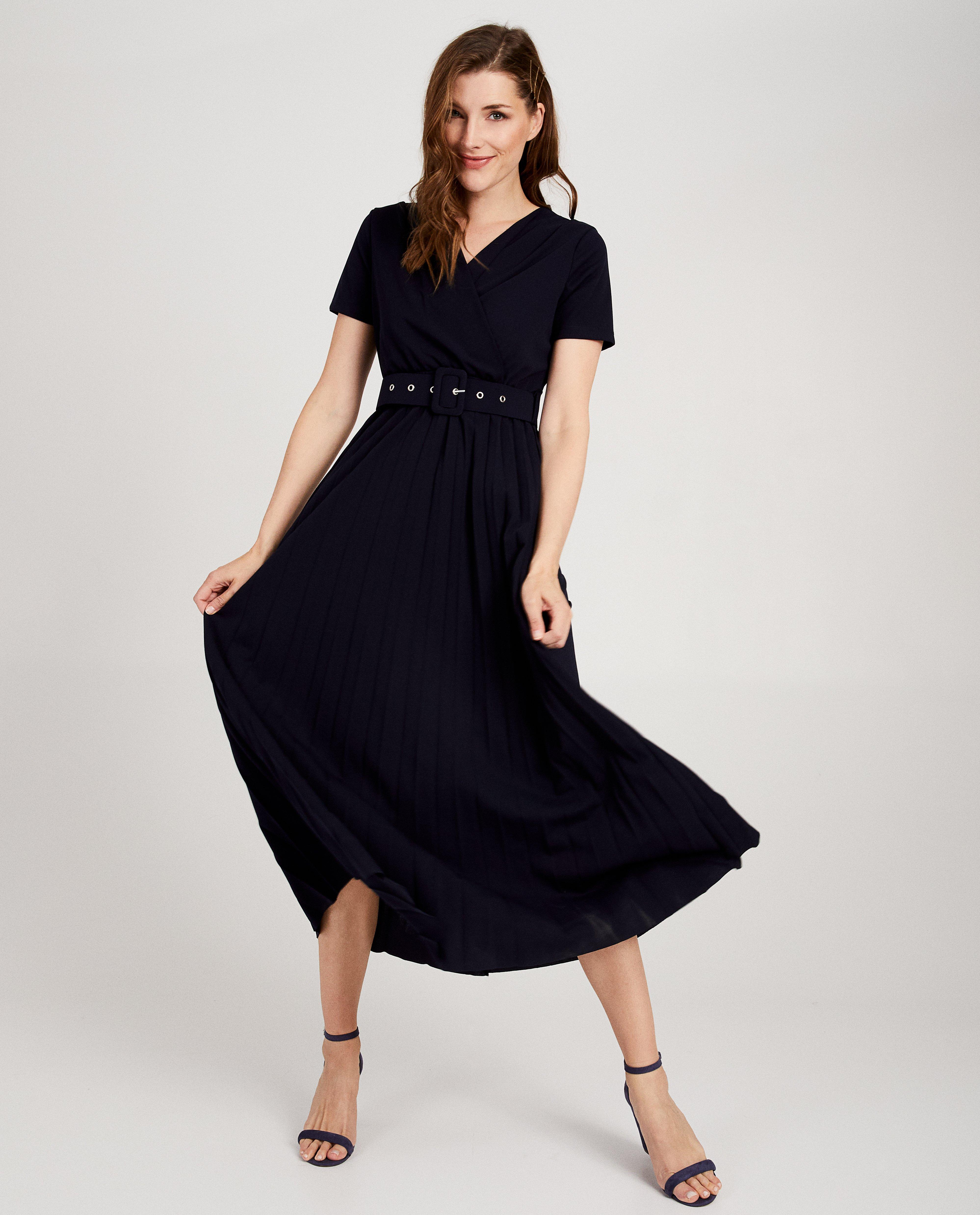 Blauwe maxi-jurk met plissé - en bijpassende riem - Atelier BXL