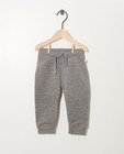 Pantalon gris en coton bio - molletonné, 2 pour 14,95 € - Cuddles and Smiles