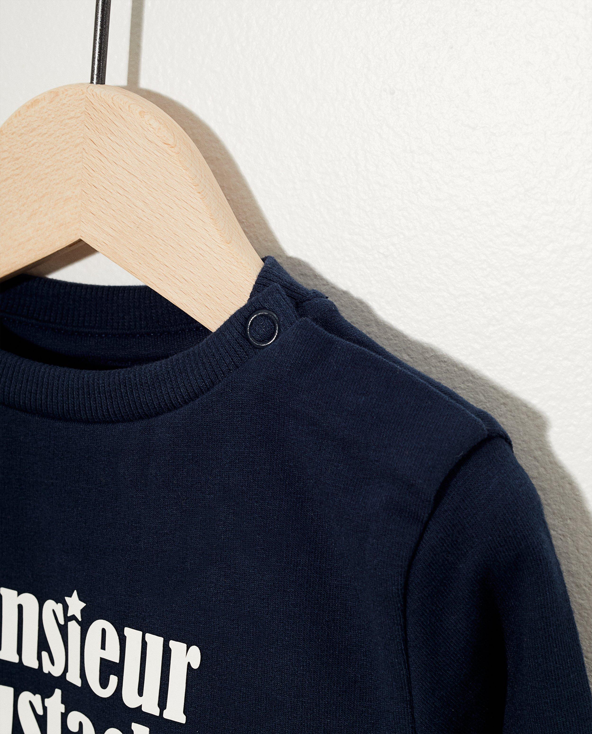Sweaters - sweater