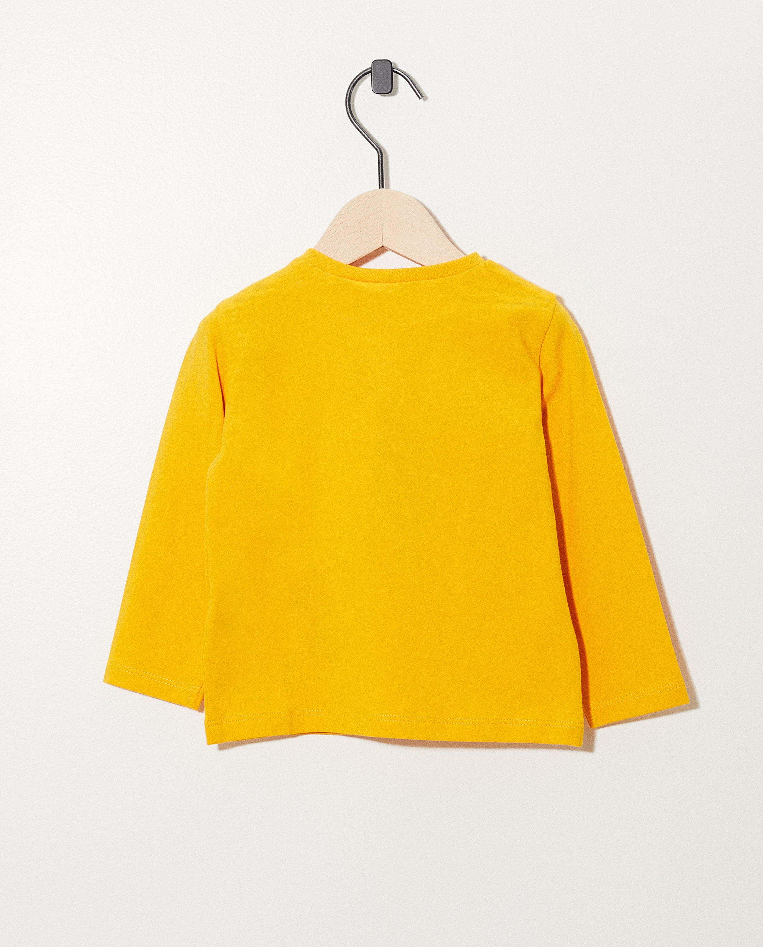 T-shirts - 