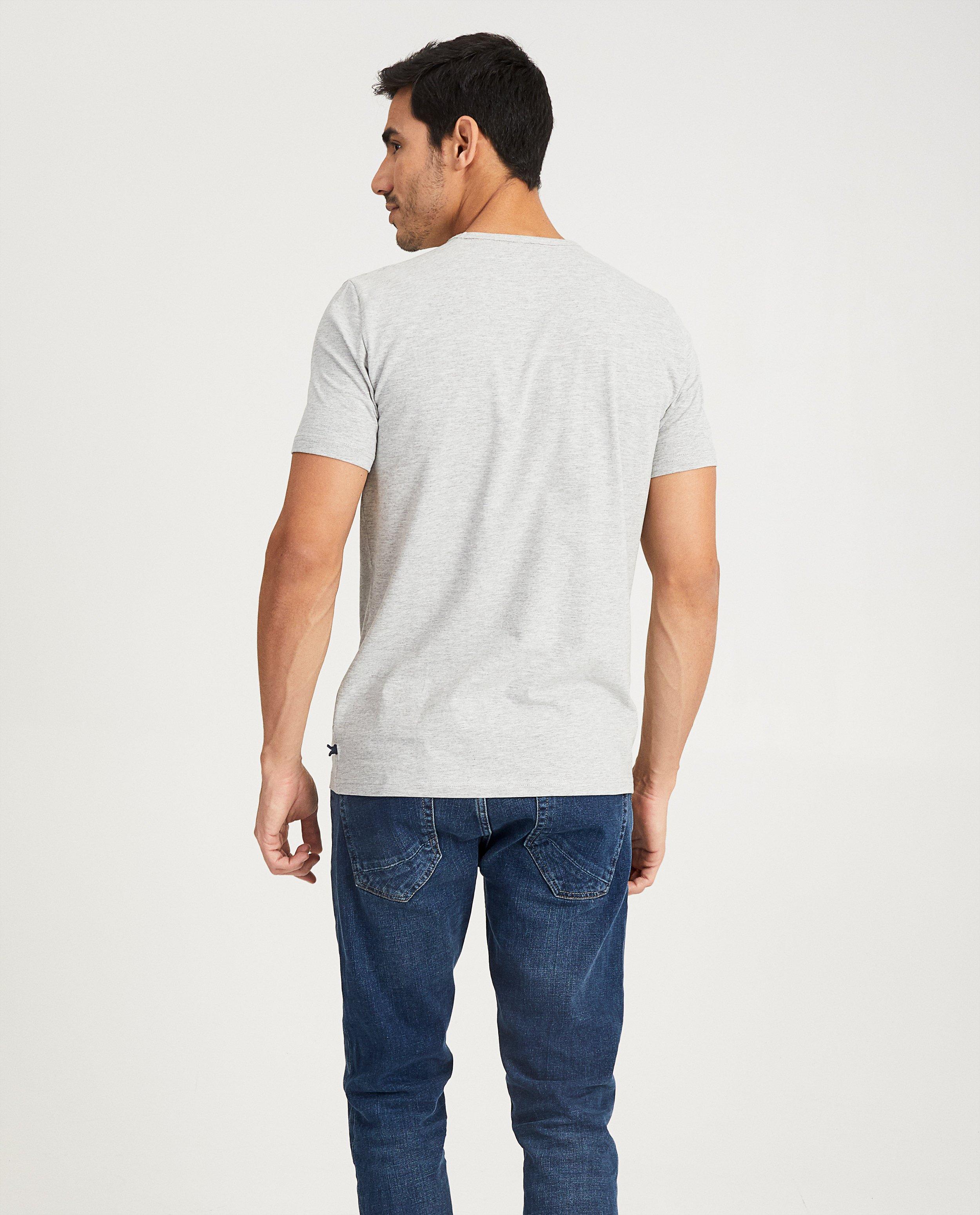T-shirts - 