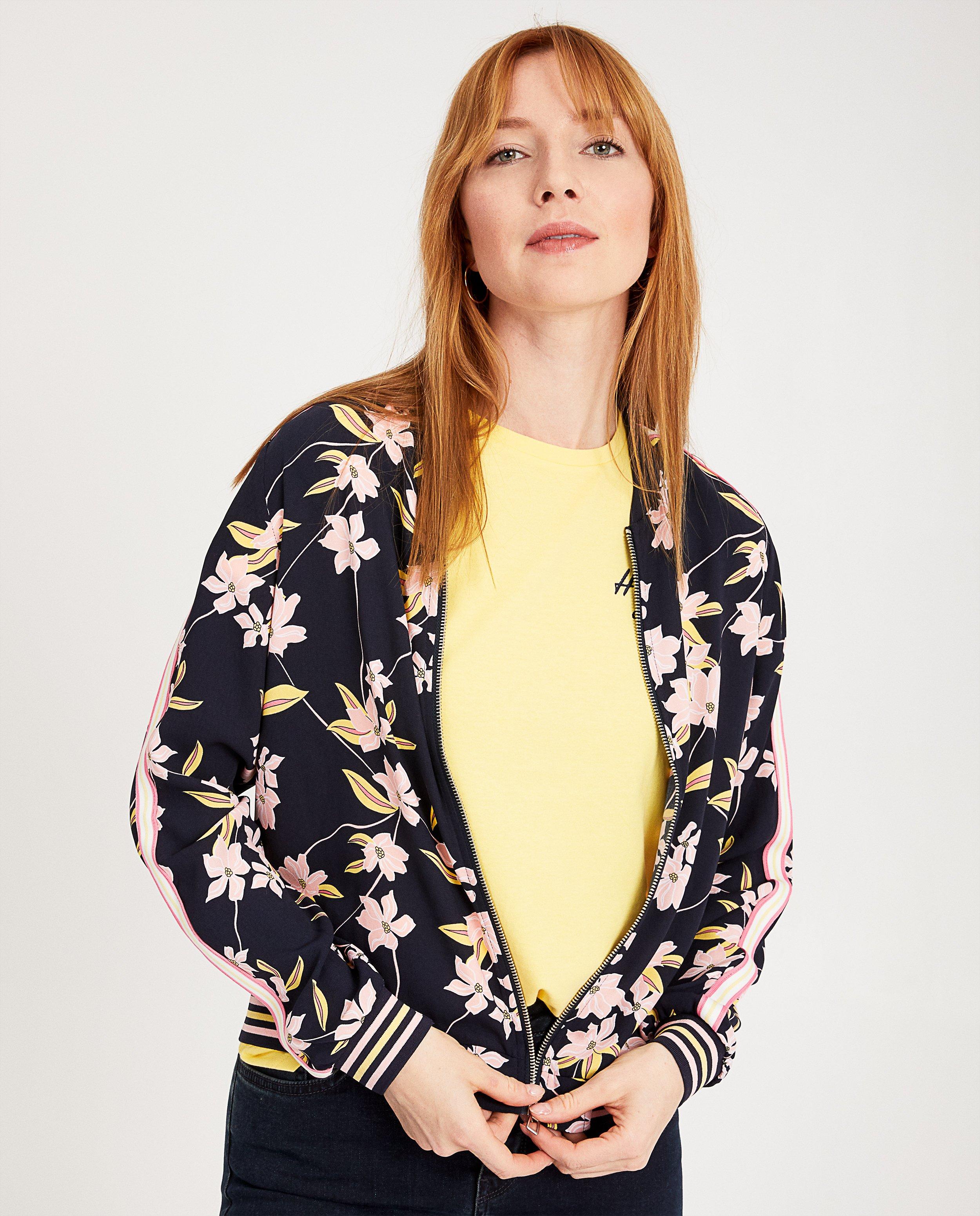 Vest met bloemenprint Sora - Product Detail - meerkleurig - afbeelding nummer 2