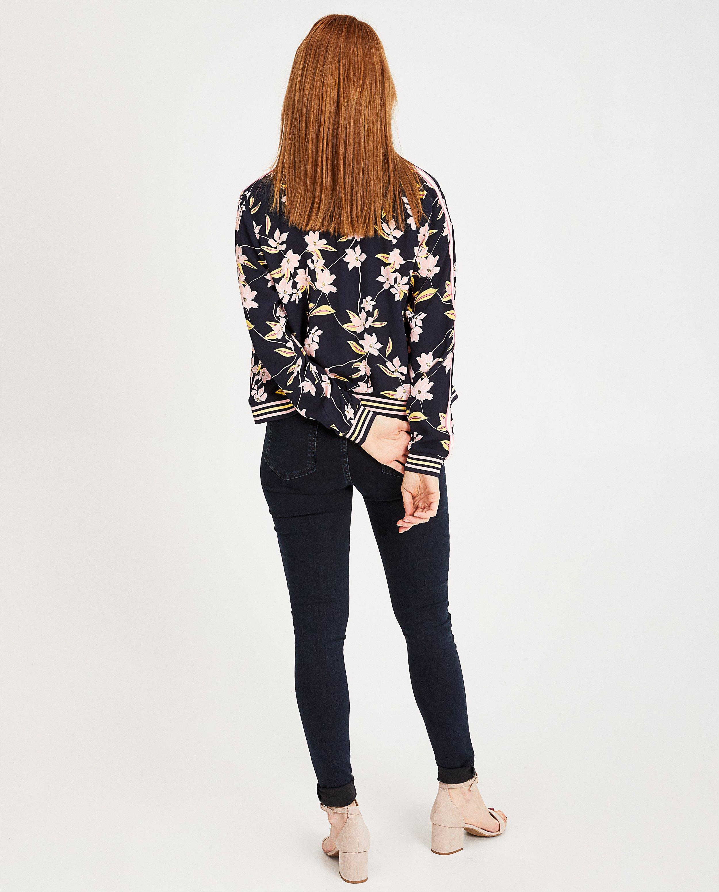 Vest met bloemenprint Sora - Product Detail - meerkleurig - afbeelding nummer 3