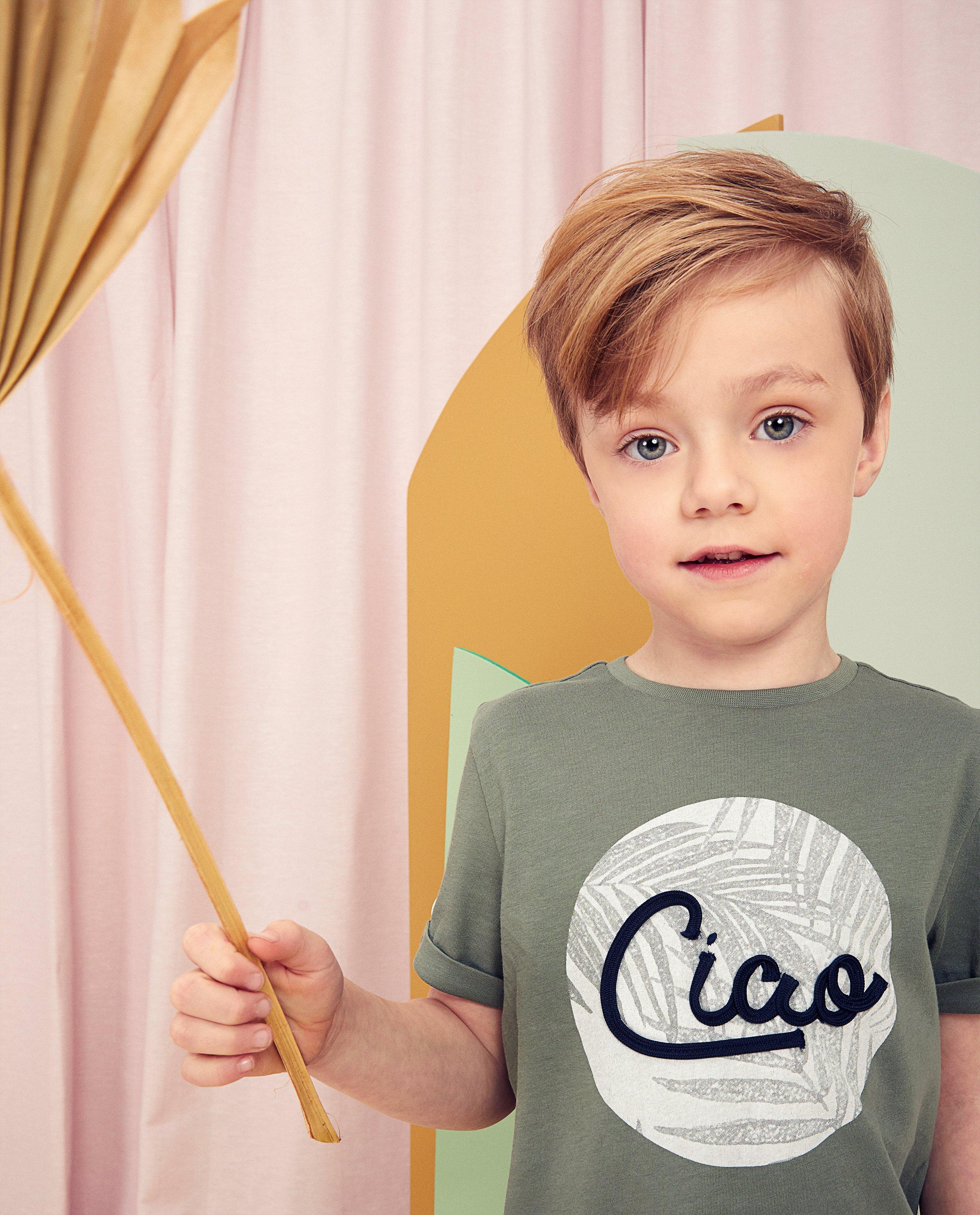 T-shirts - 
