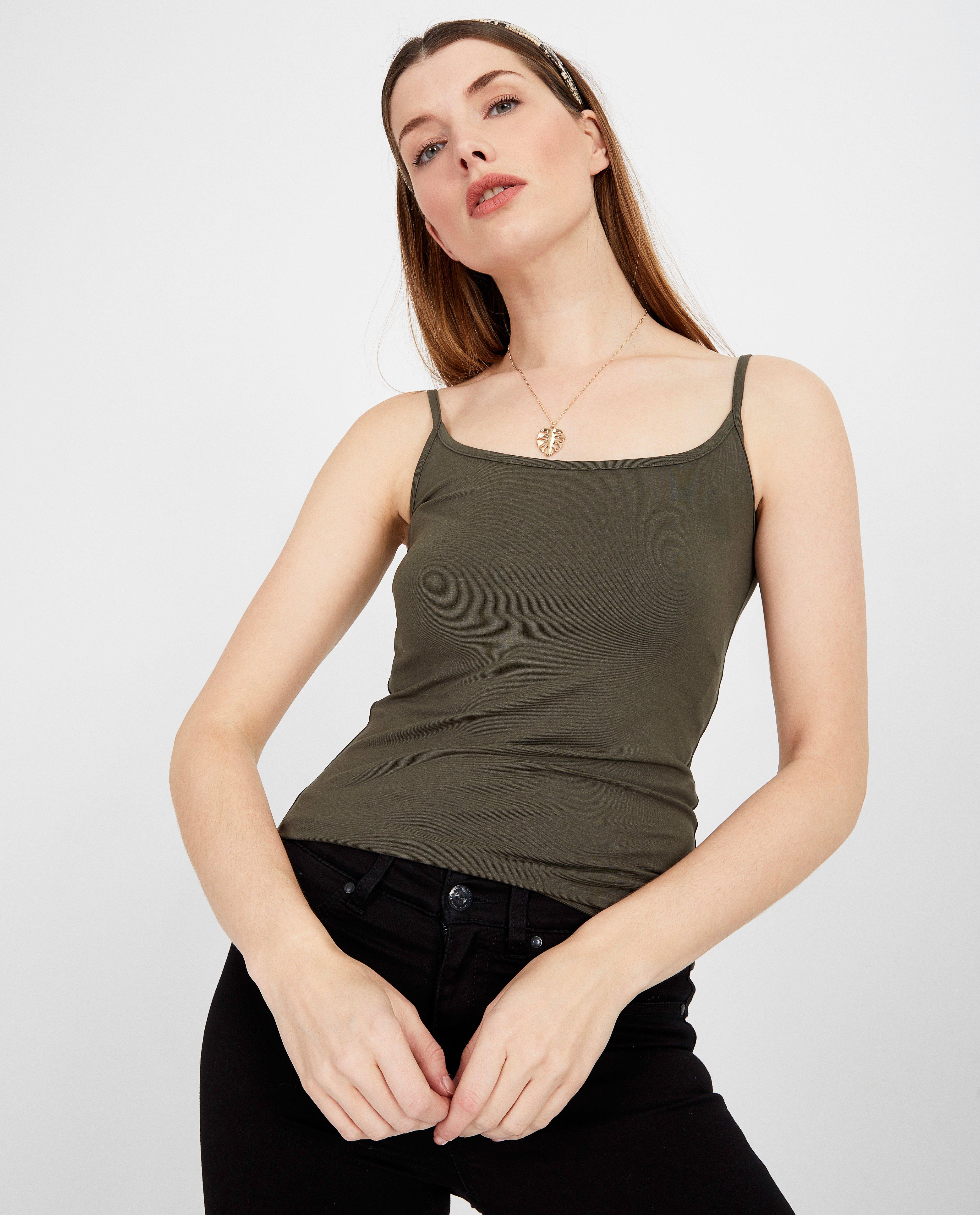 Kaki top met spaghettibandjes - Product Detail - khaki - afbeelding nummer 2