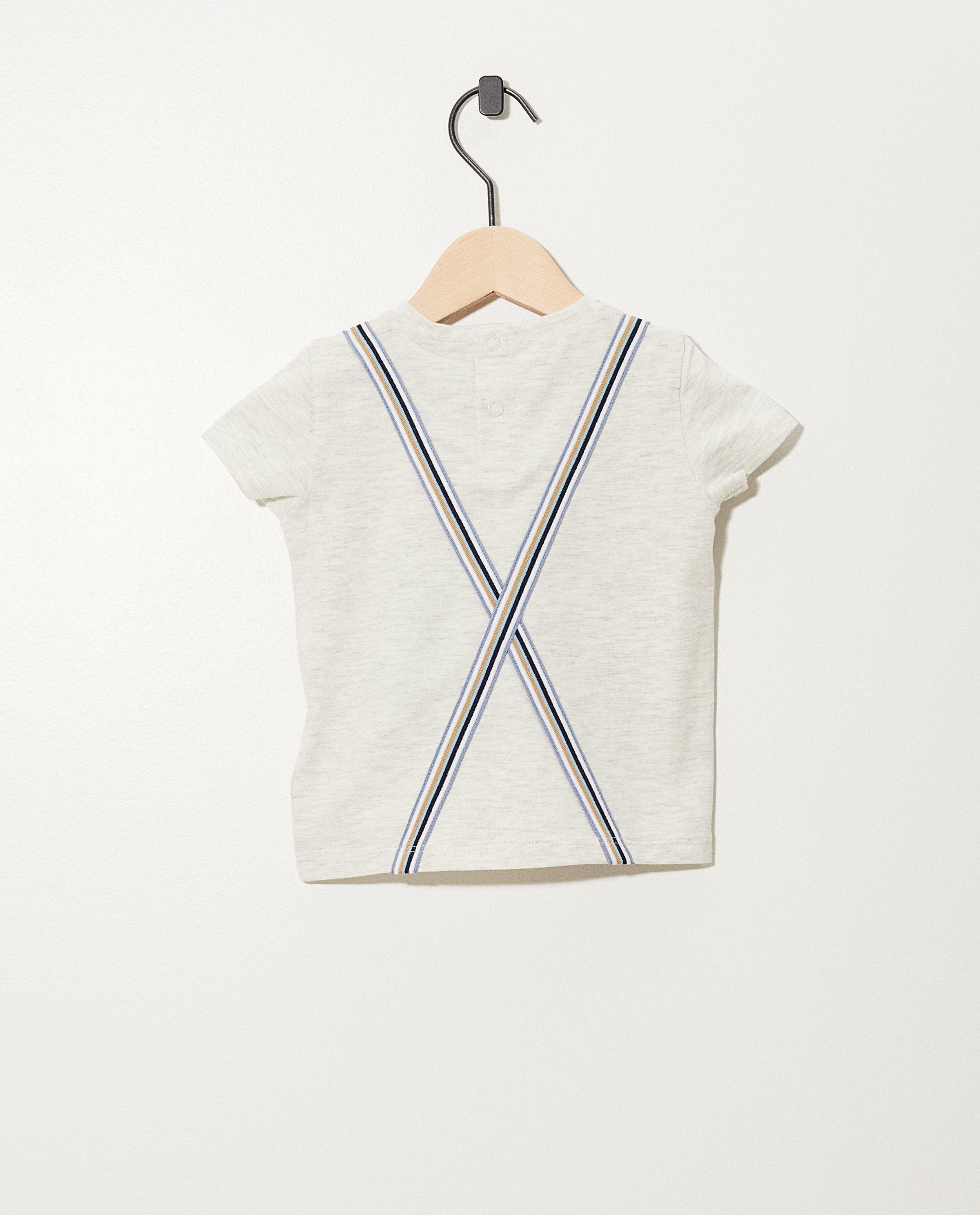 T-shirts - 