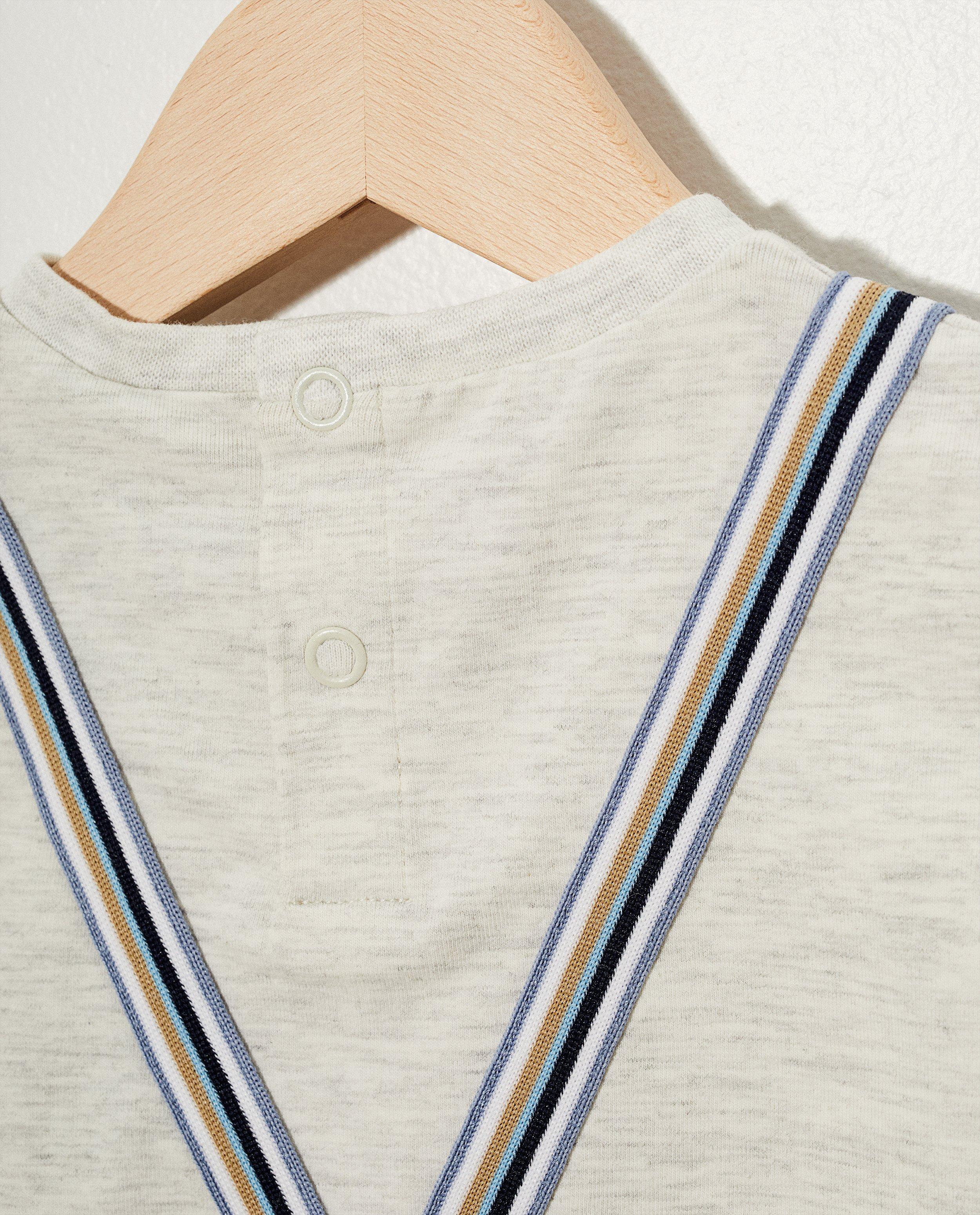 T-shirts - 