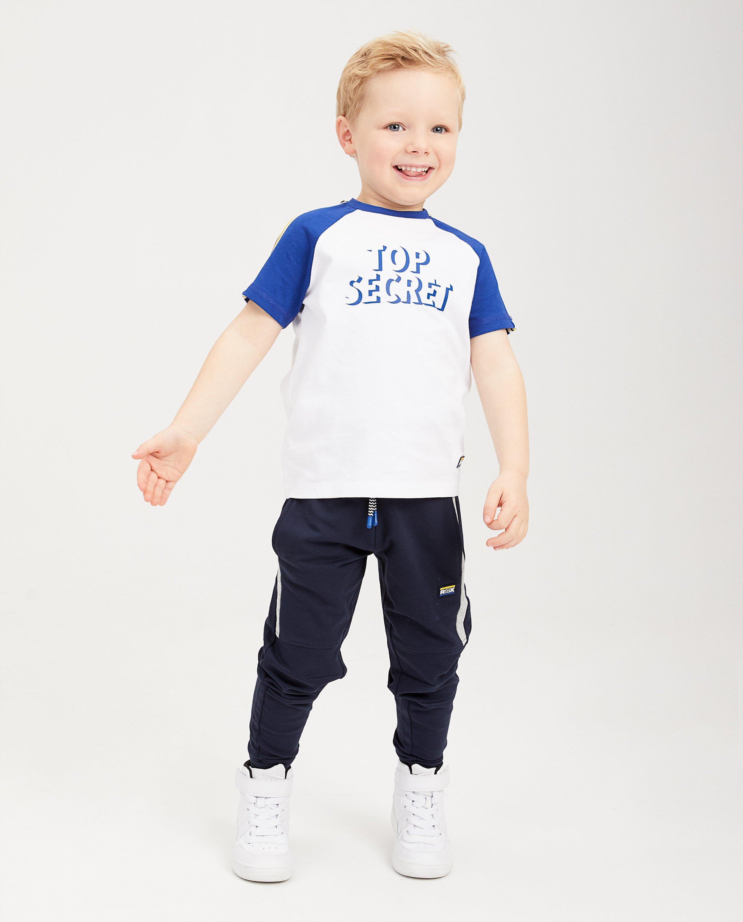 T-shirt blanc à inscription Rox - manches bleues - Rox