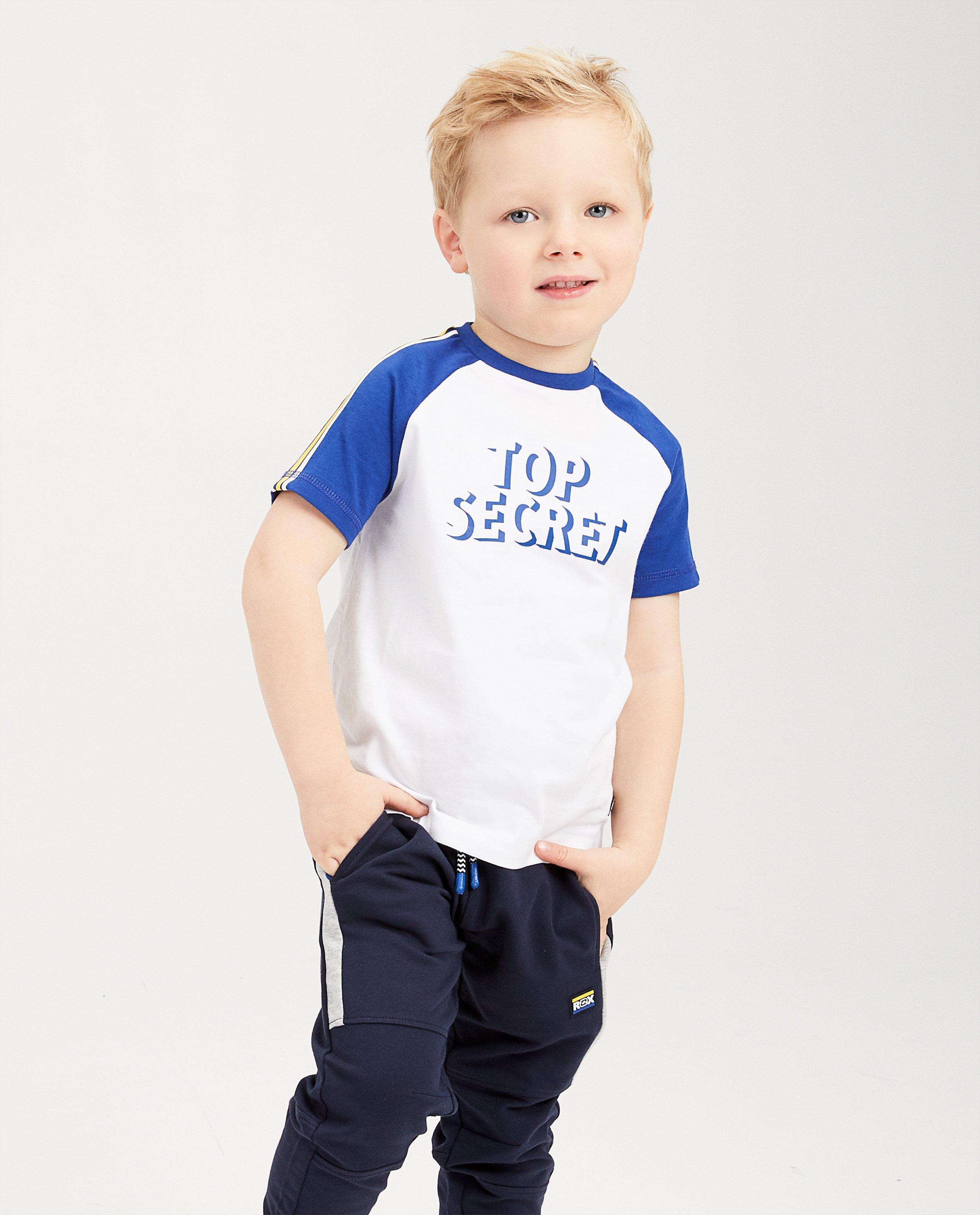 T-shirts - 