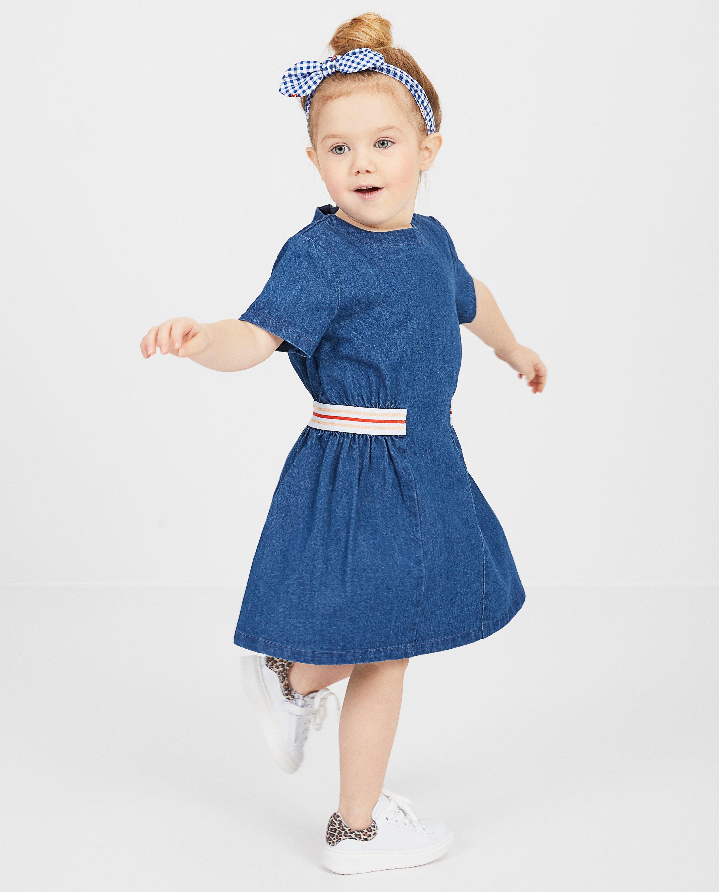 Blauwe jeansjurk - streepdetail middel - Milla Star