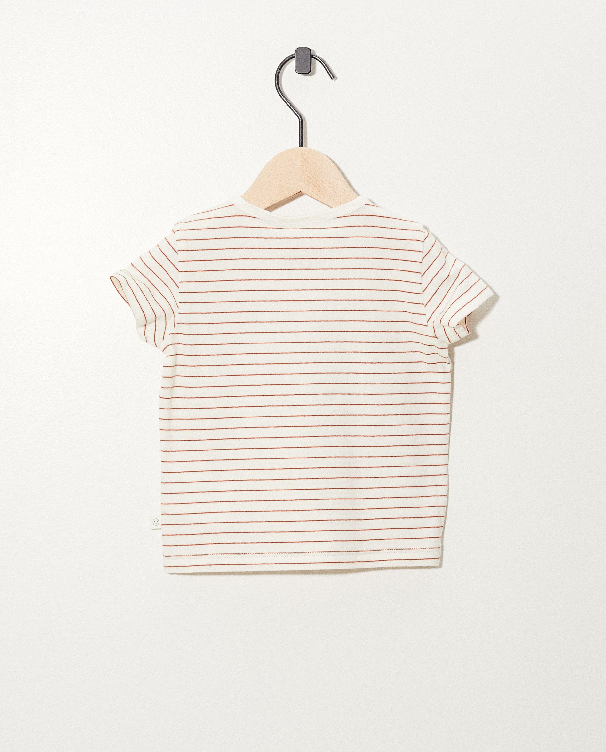 T-shirts - 