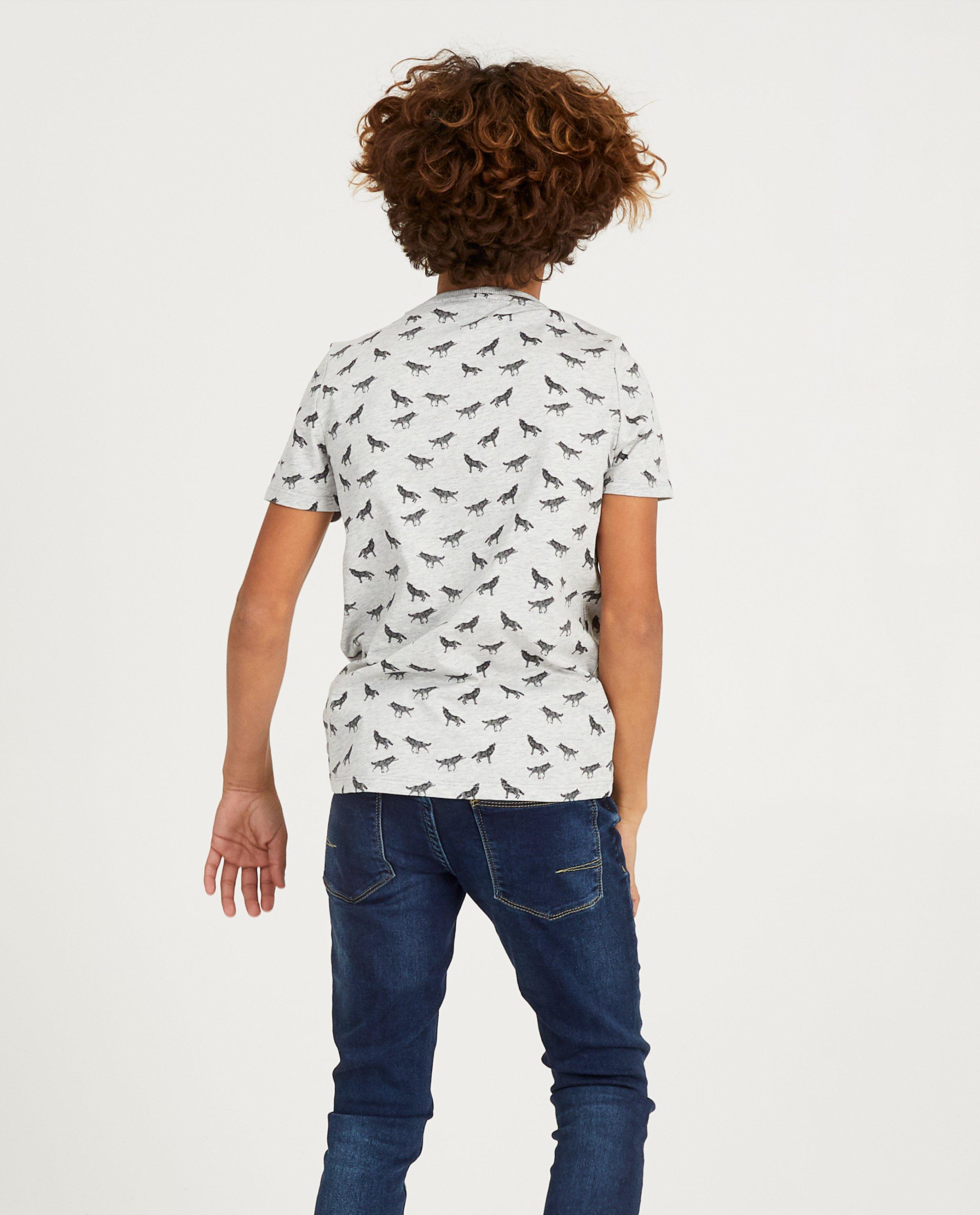 T-shirts - 