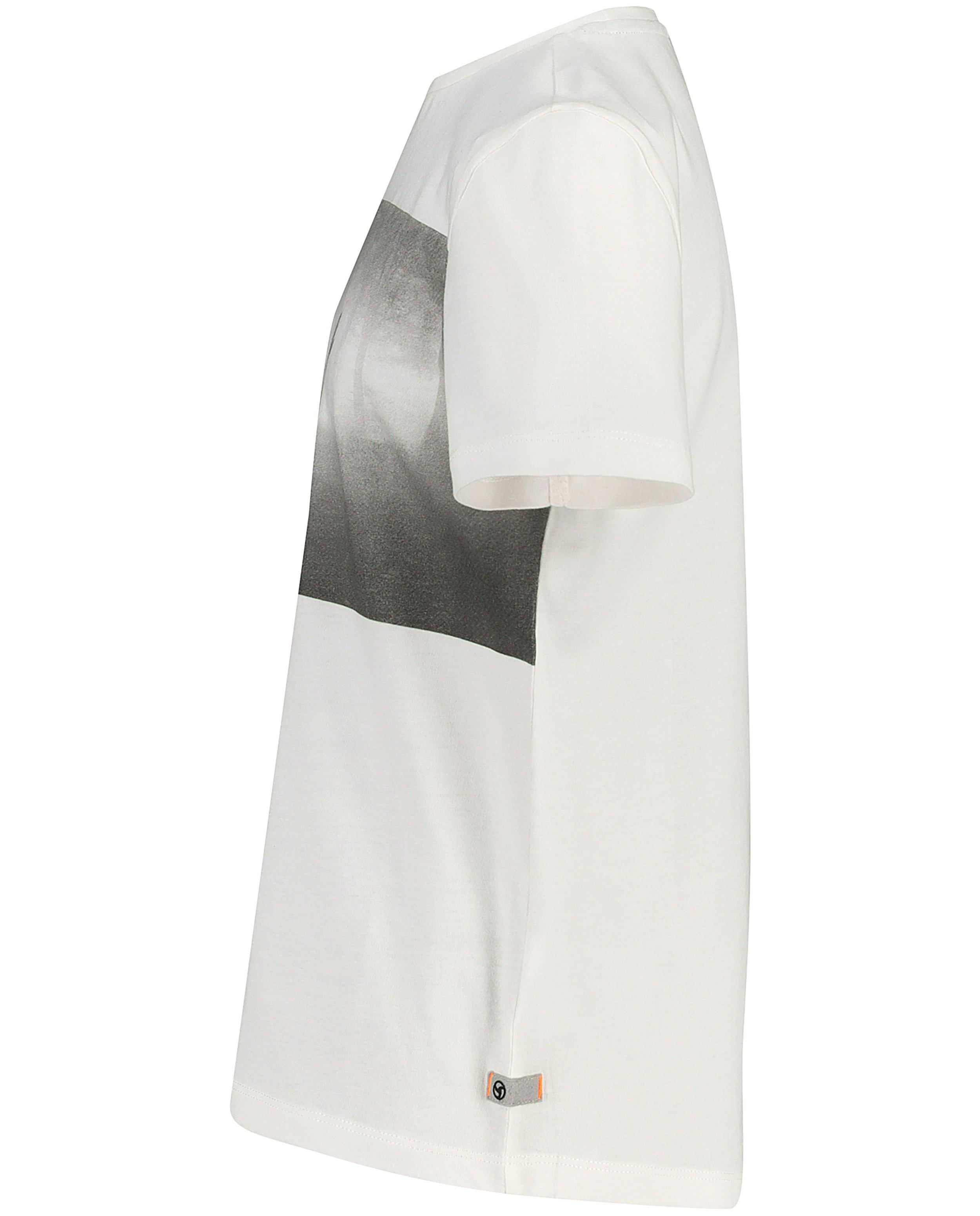 T-shirts - 