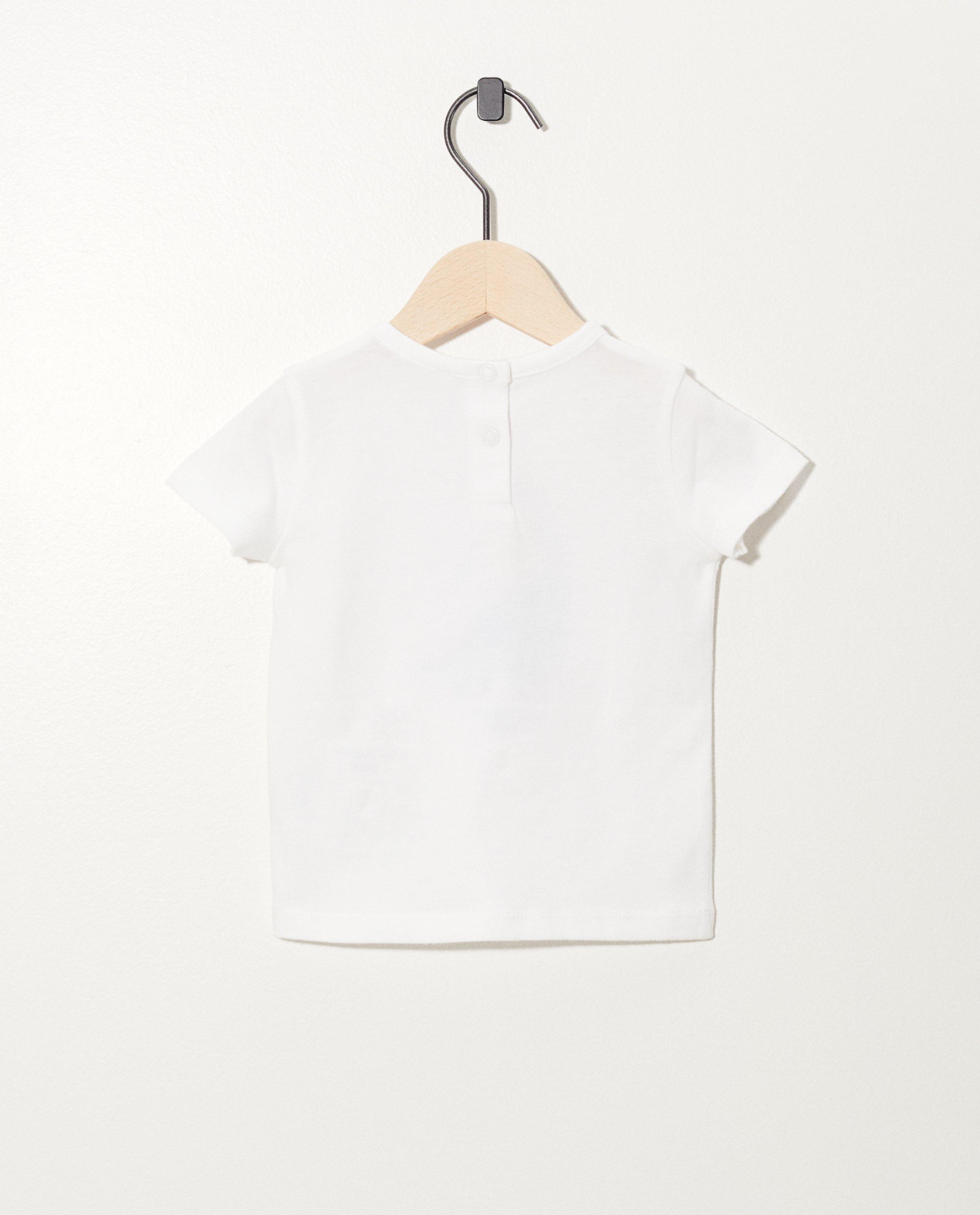 T-shirts - 