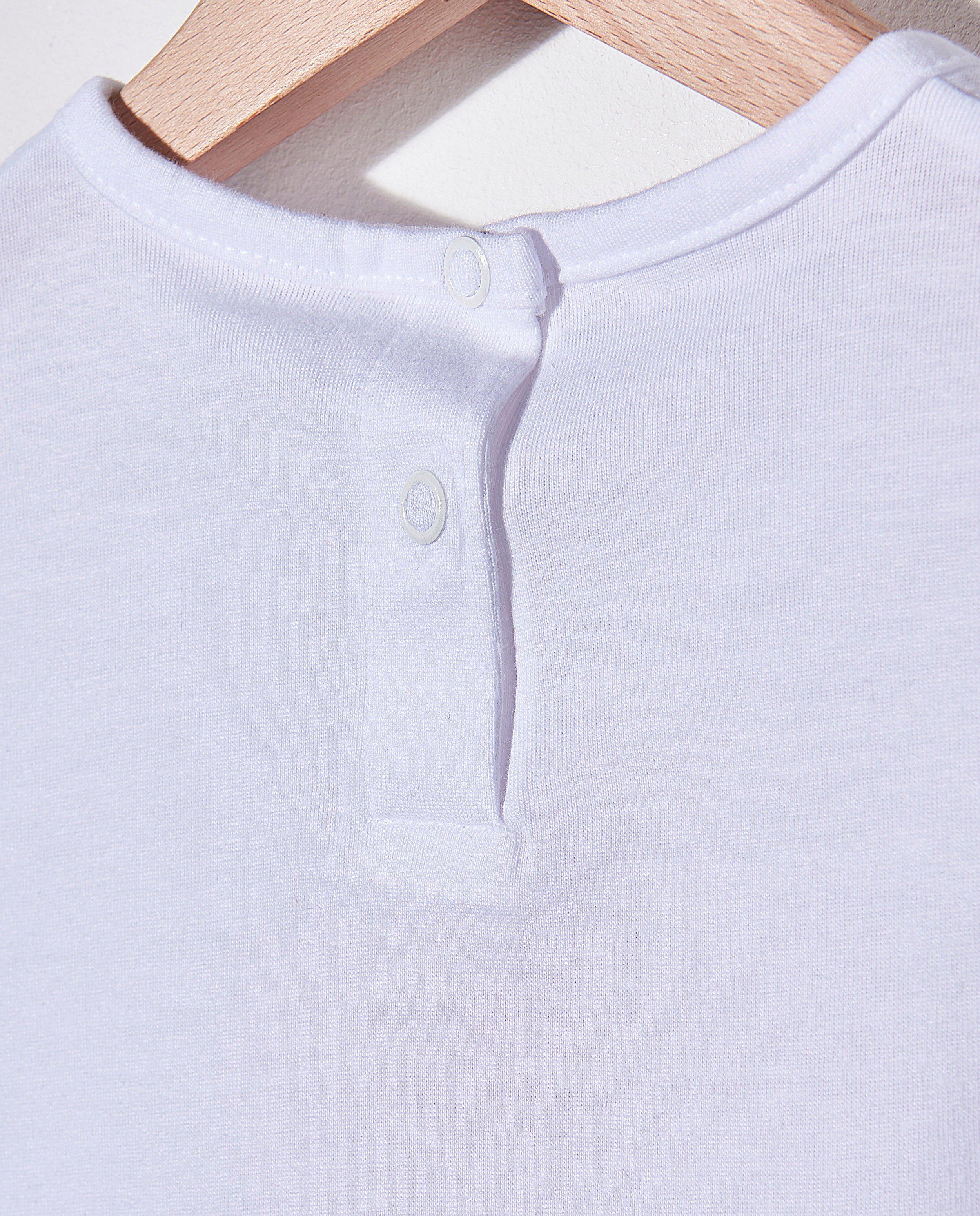 T-shirts - 