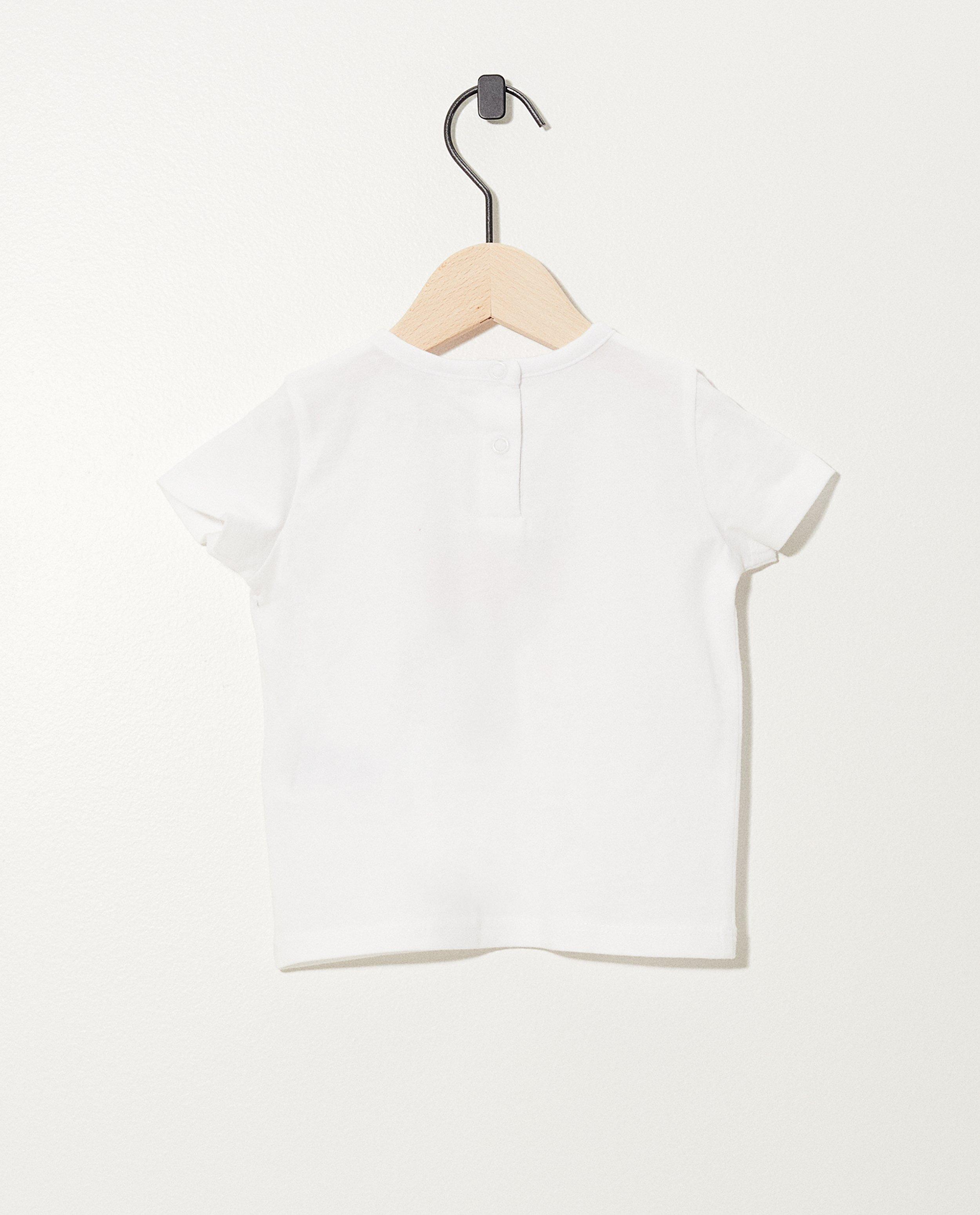 T-shirts - 