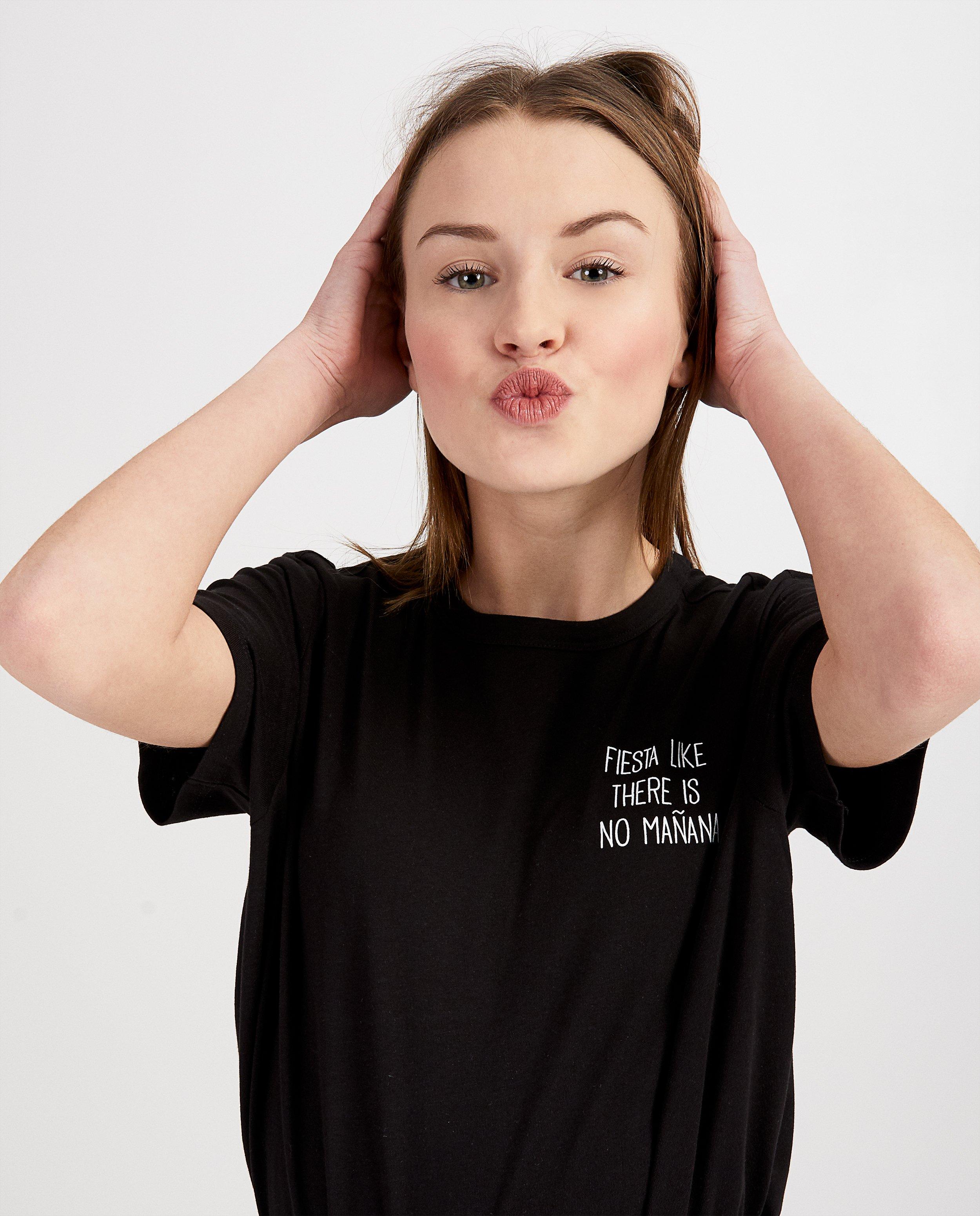 T-shirts - 