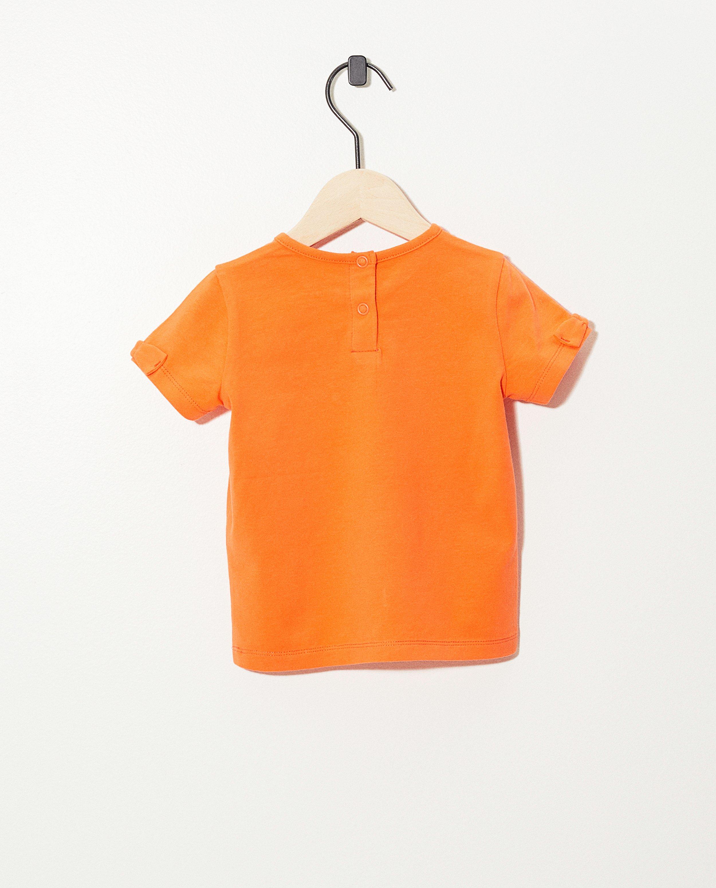 T-shirts - 