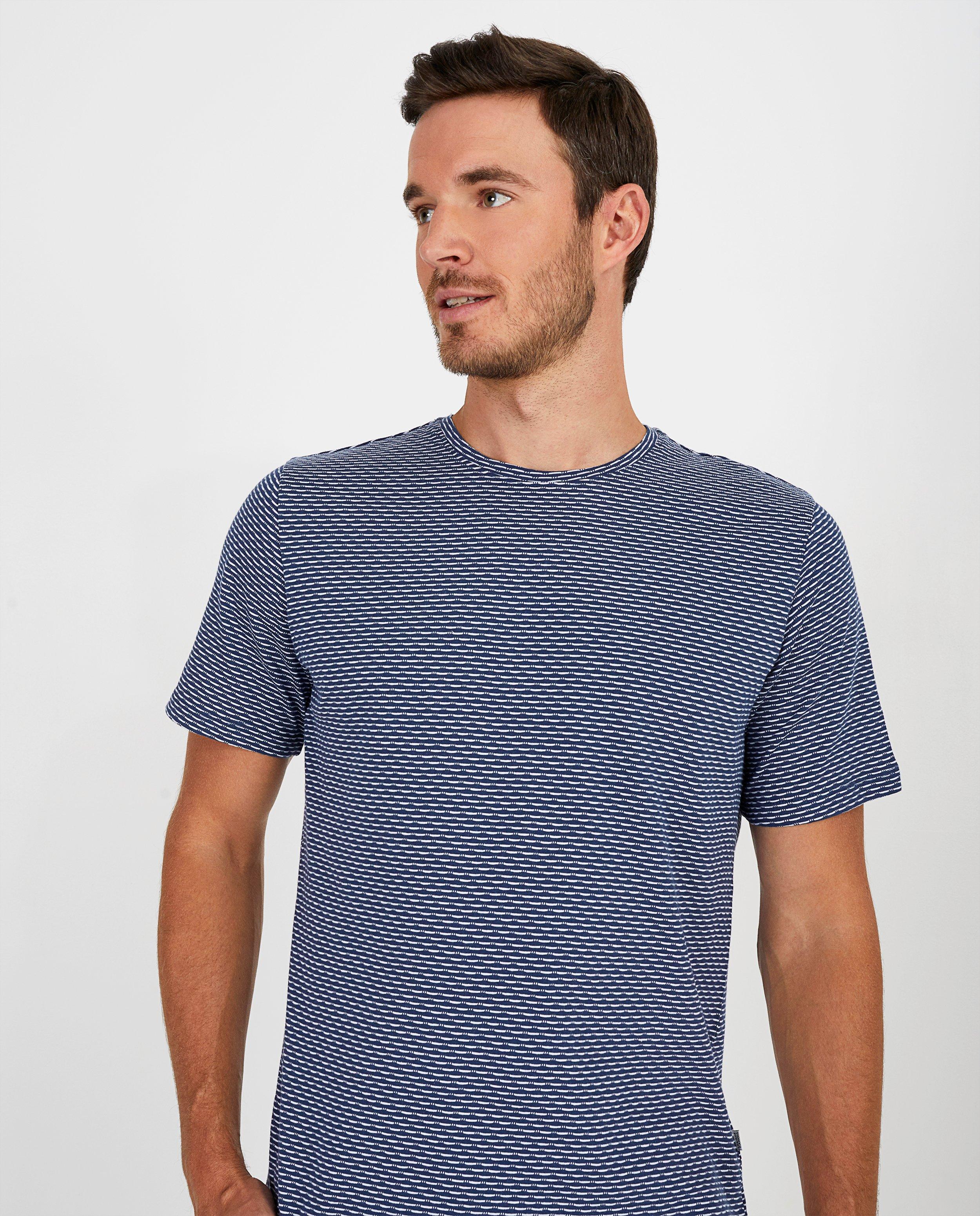 T-shirts - 