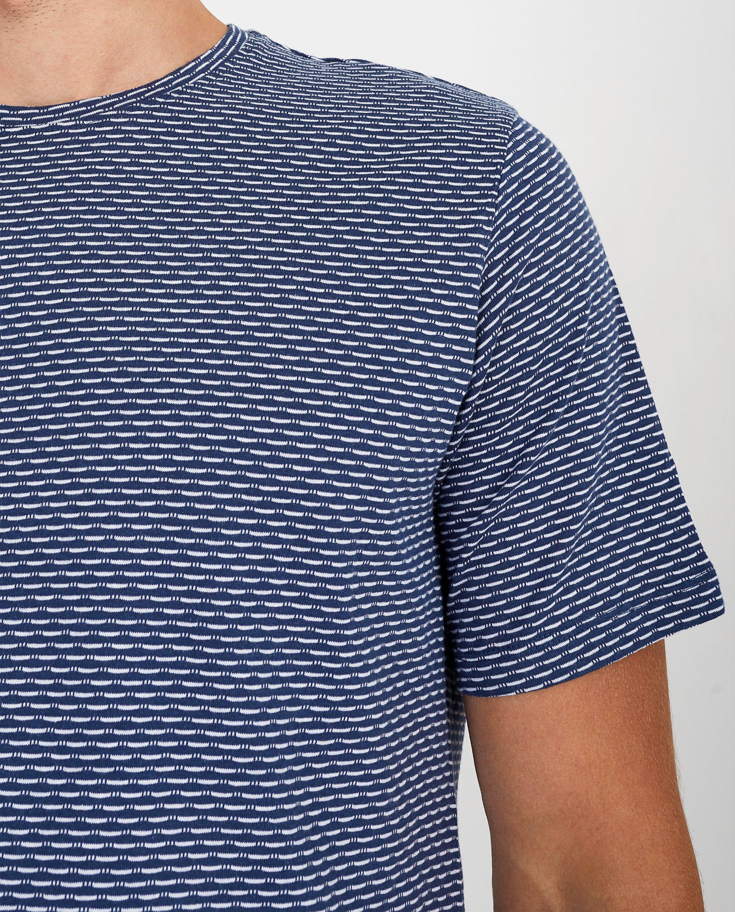 T-shirts - 