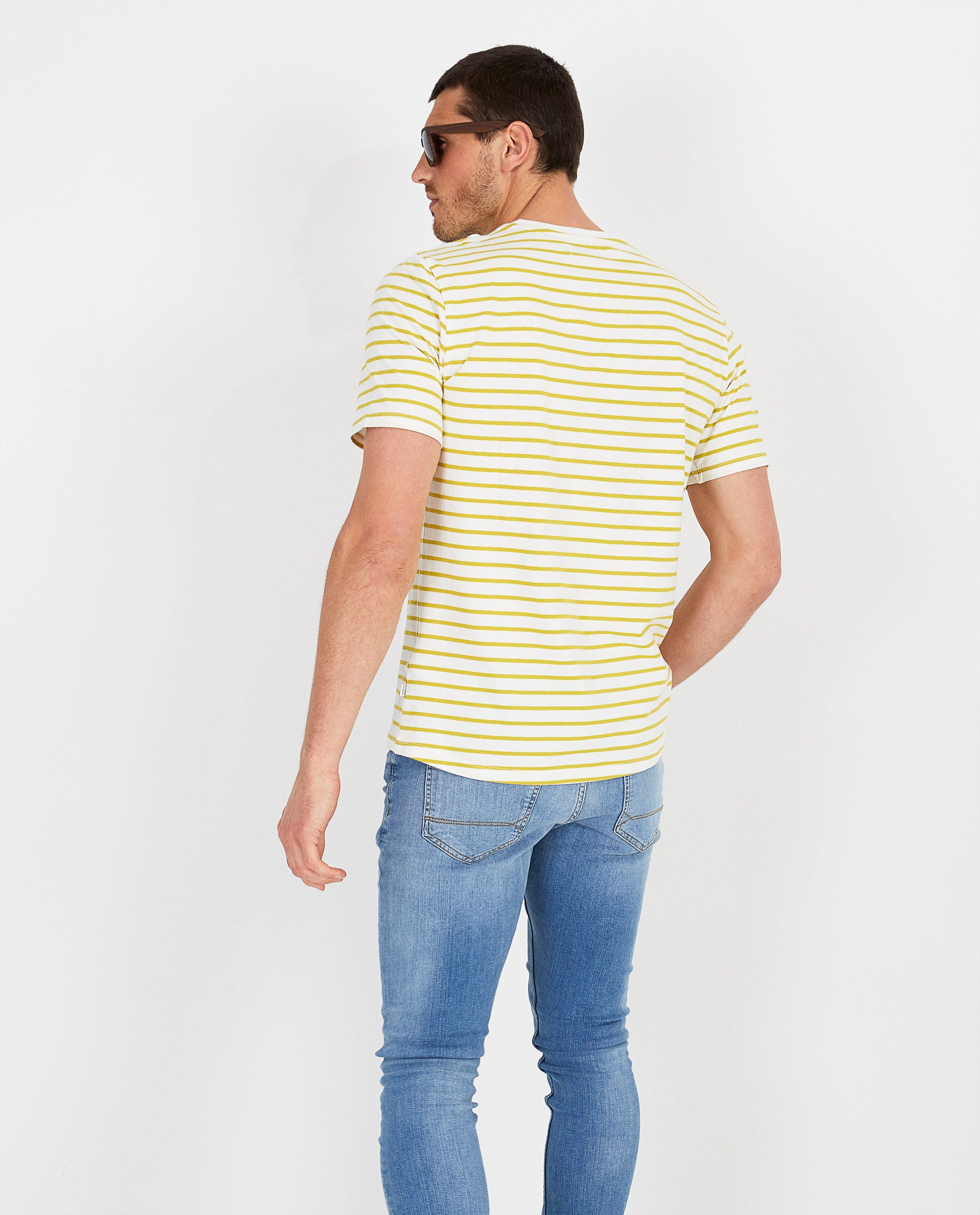 T-shirts - 