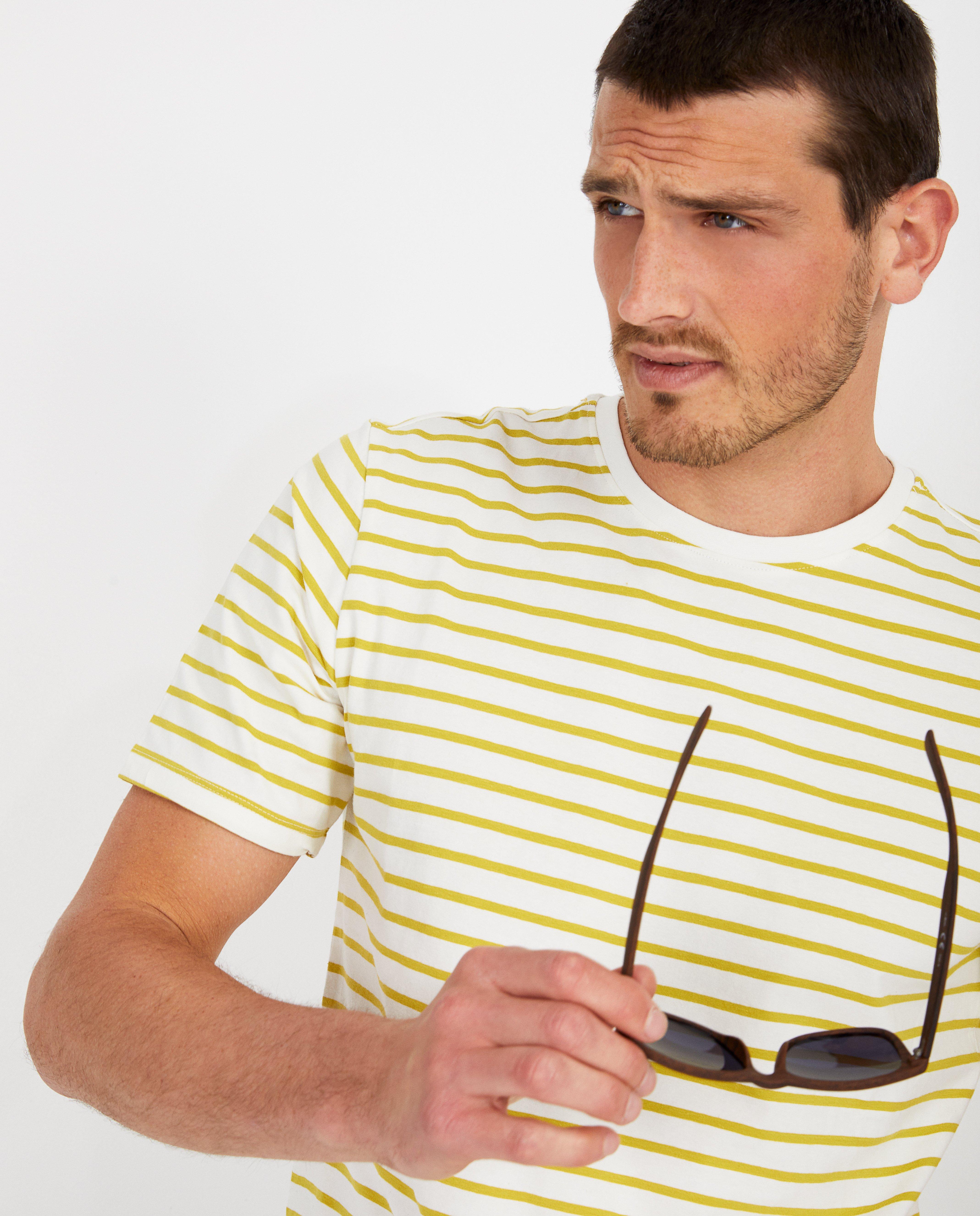 T-shirts - 