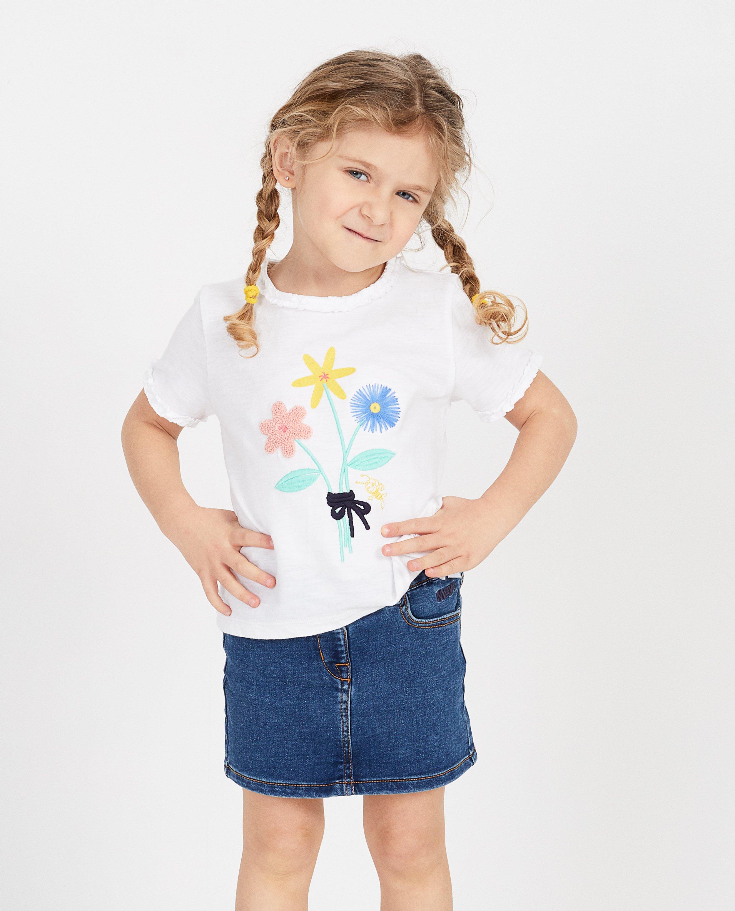T-shirts - 