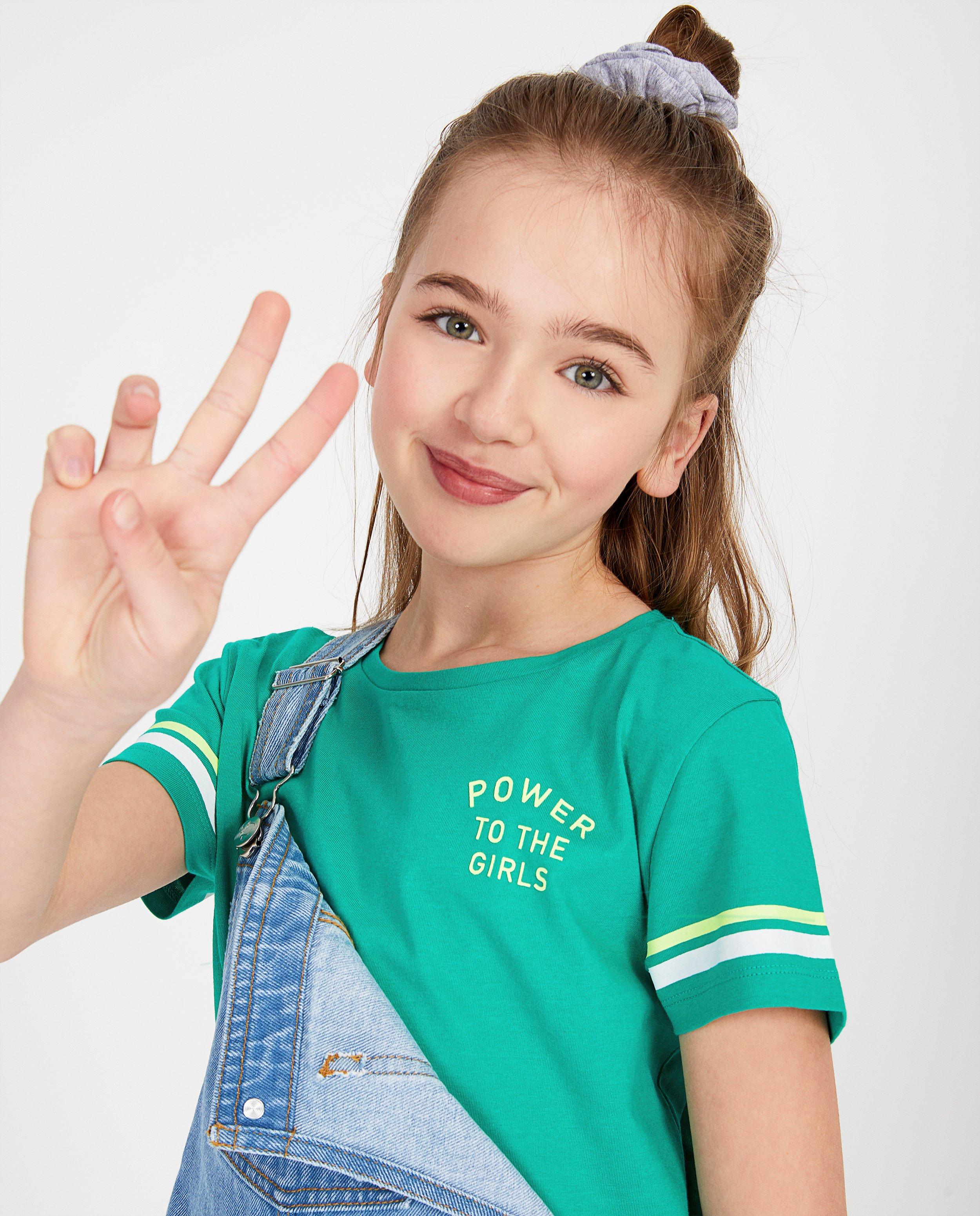 T-shirts - 
