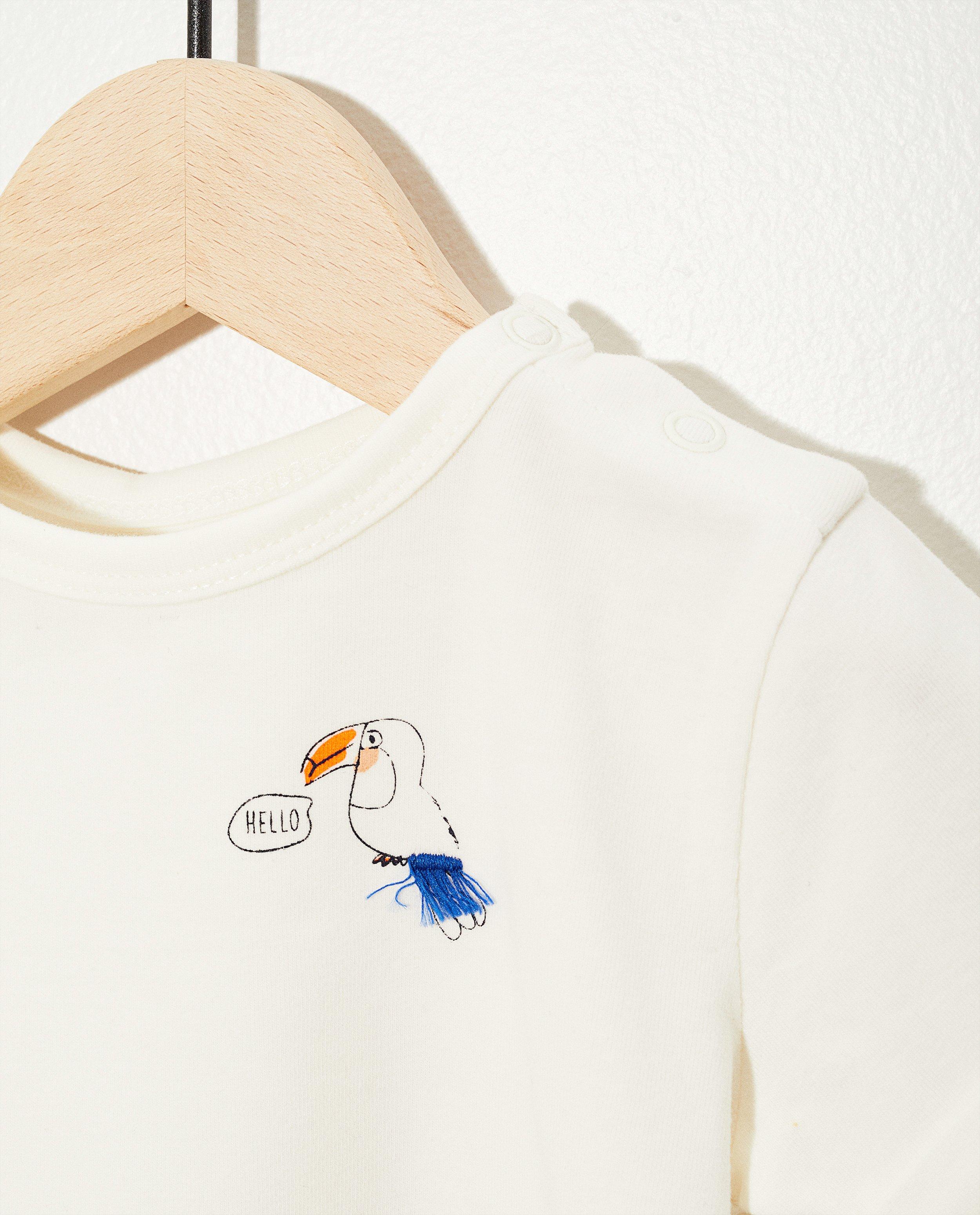 T-shirts - 