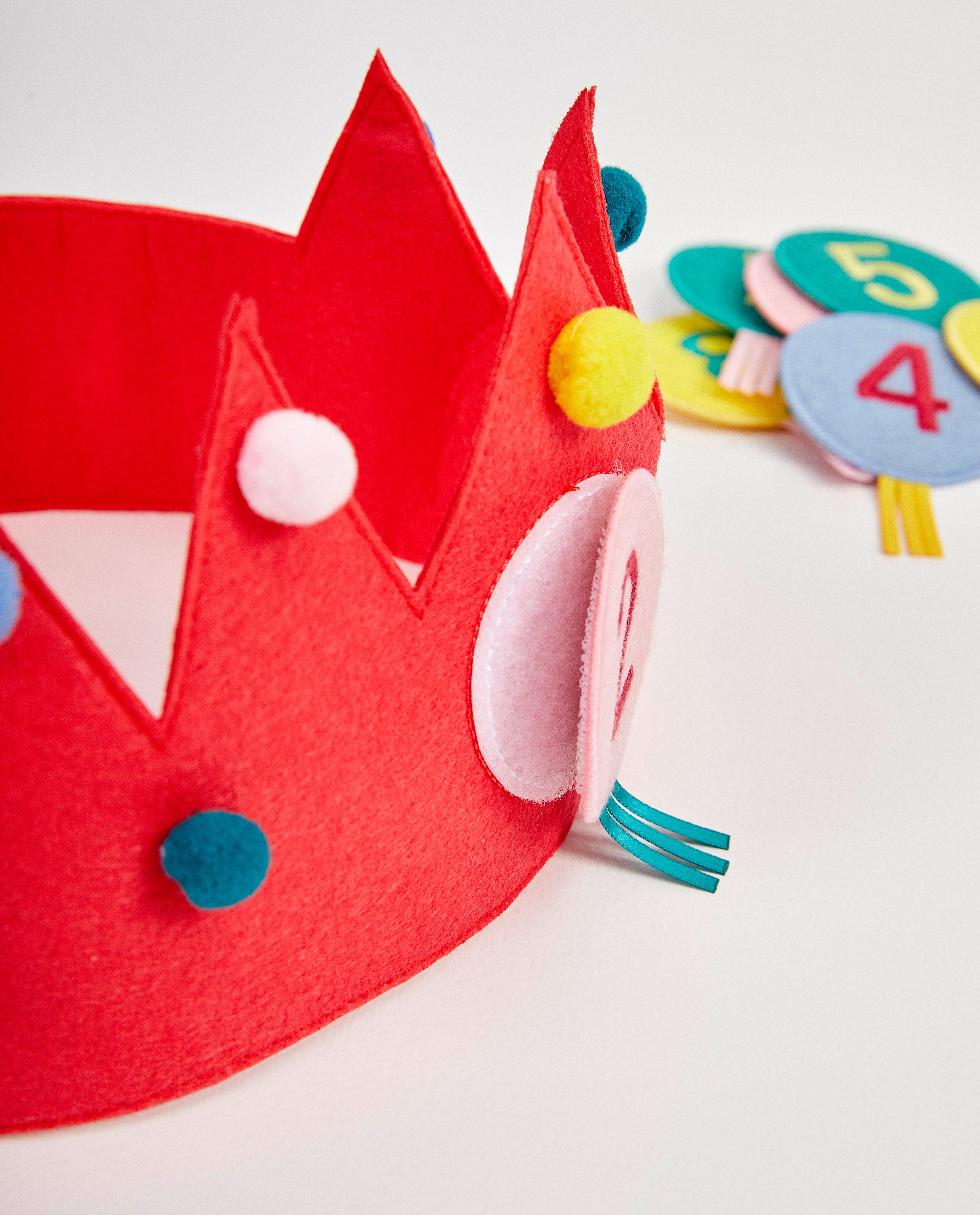 Bonneterie - Couronne d’anniversaire, 2-8 ans