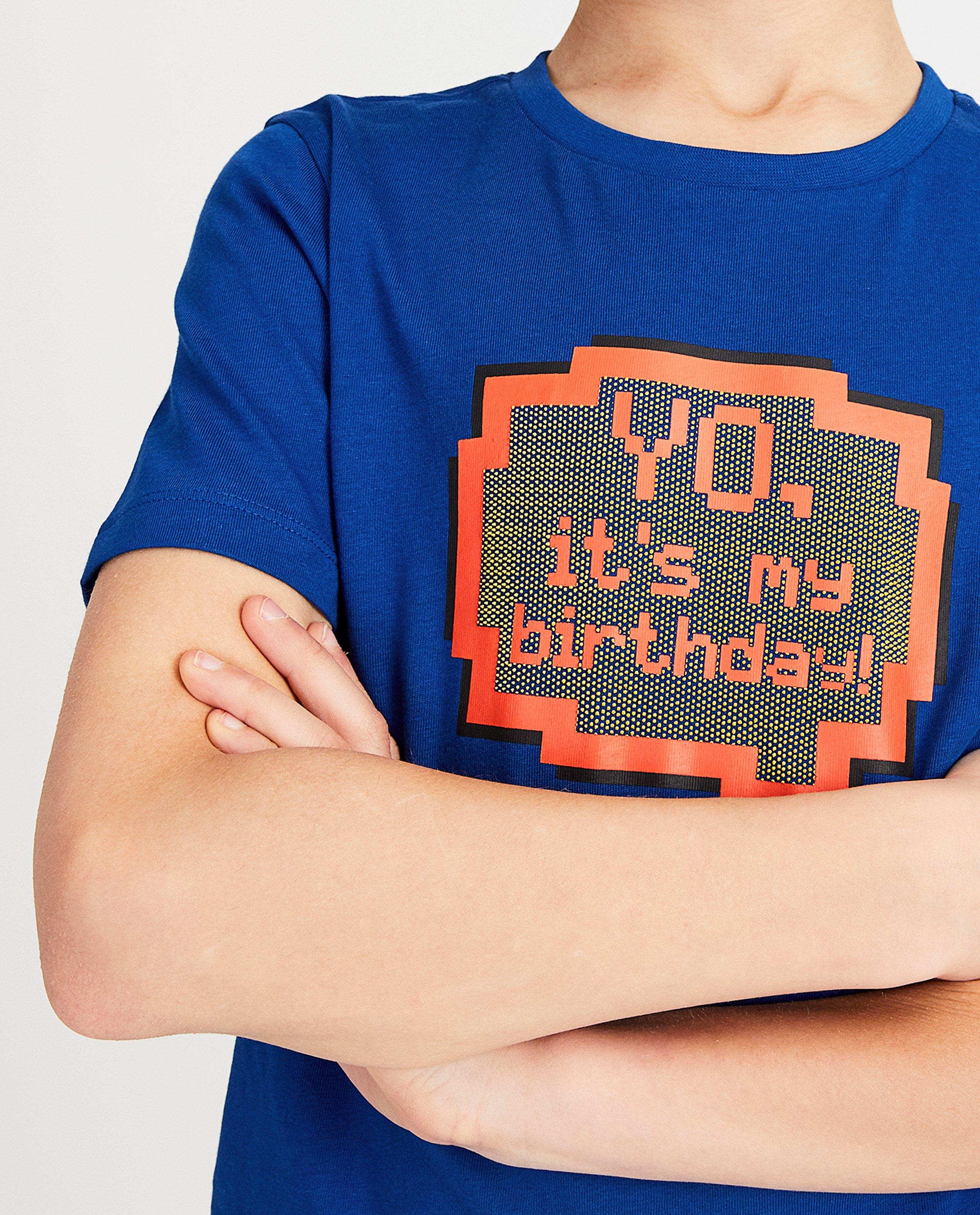 T-shirts - 