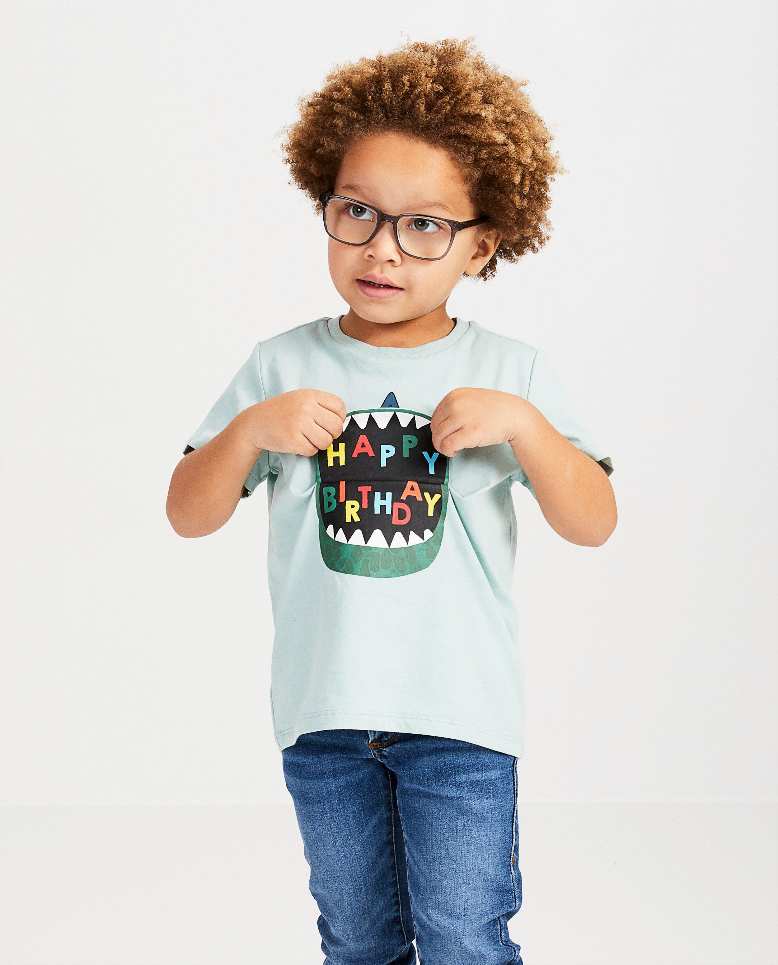T-shirts - 