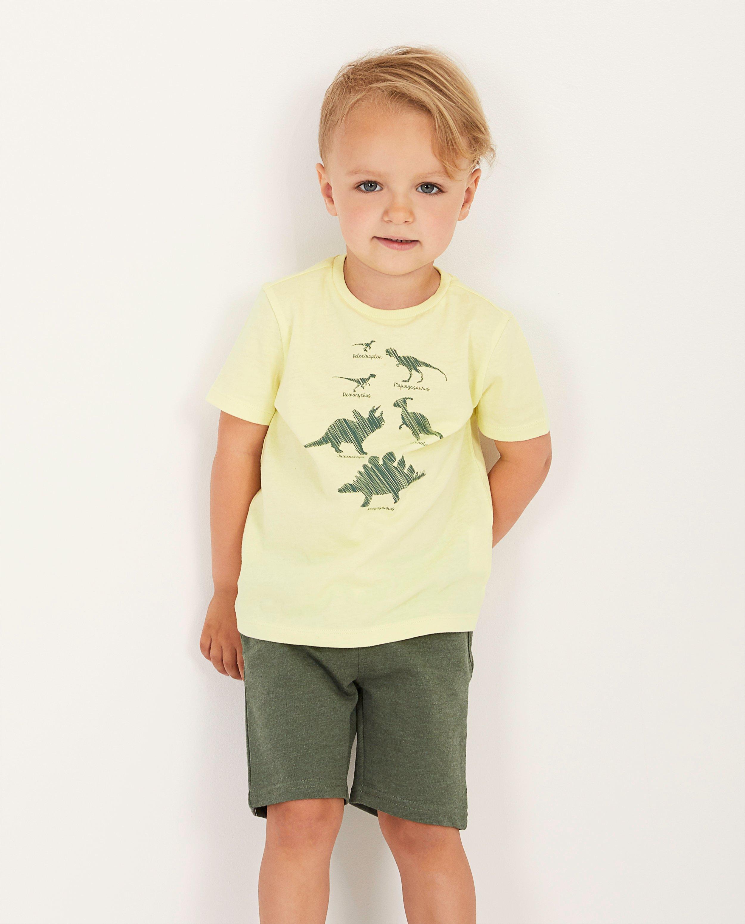 T-shirts - 