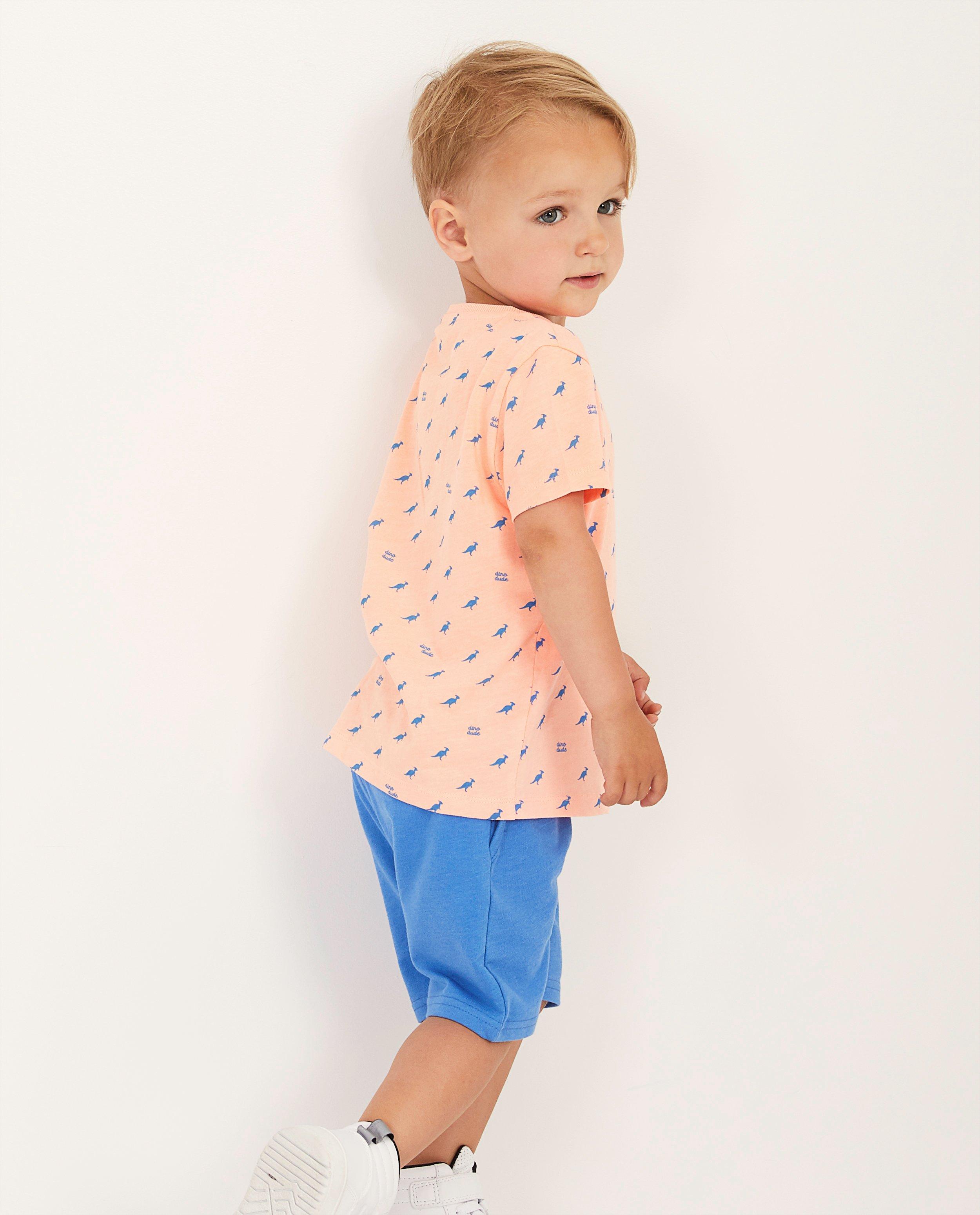 T-shirts - 