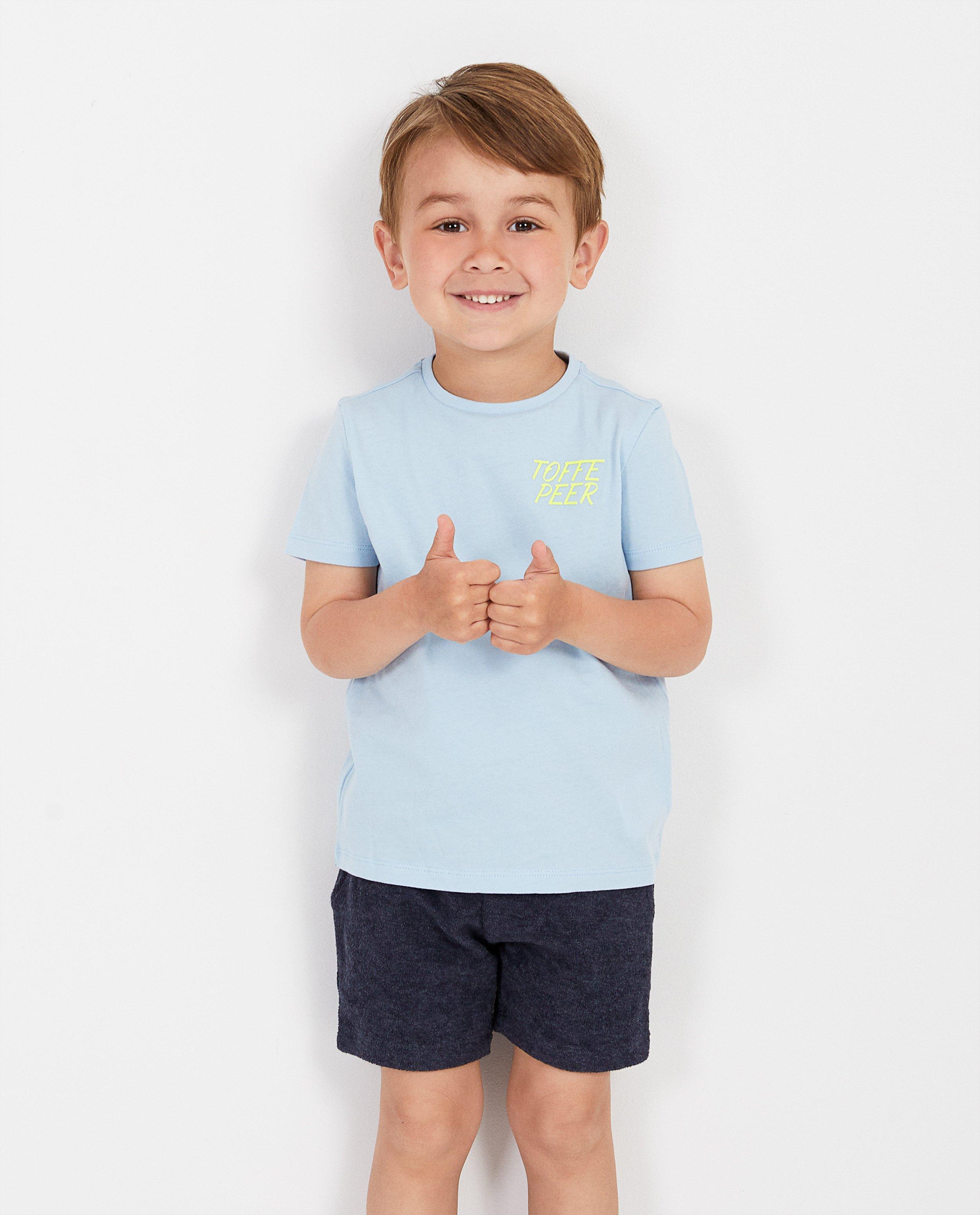 T-shirts - 