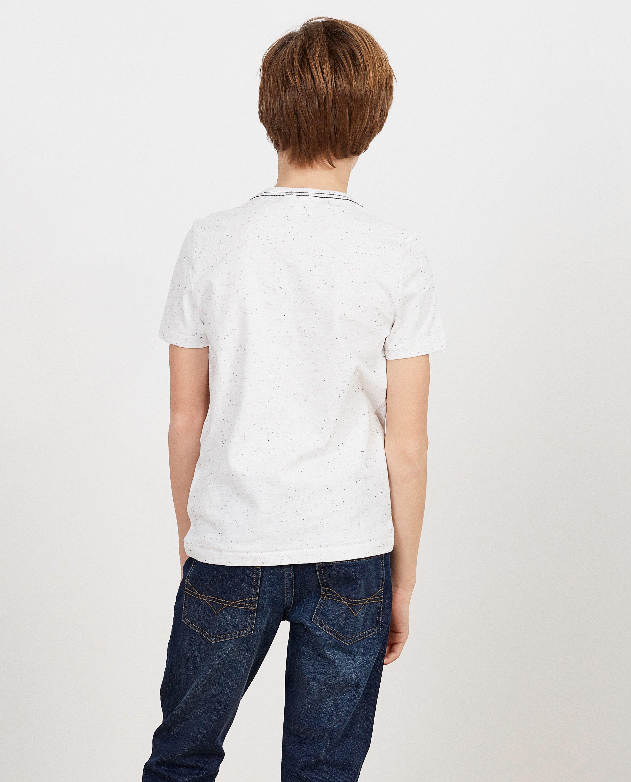 T-shirts - 
