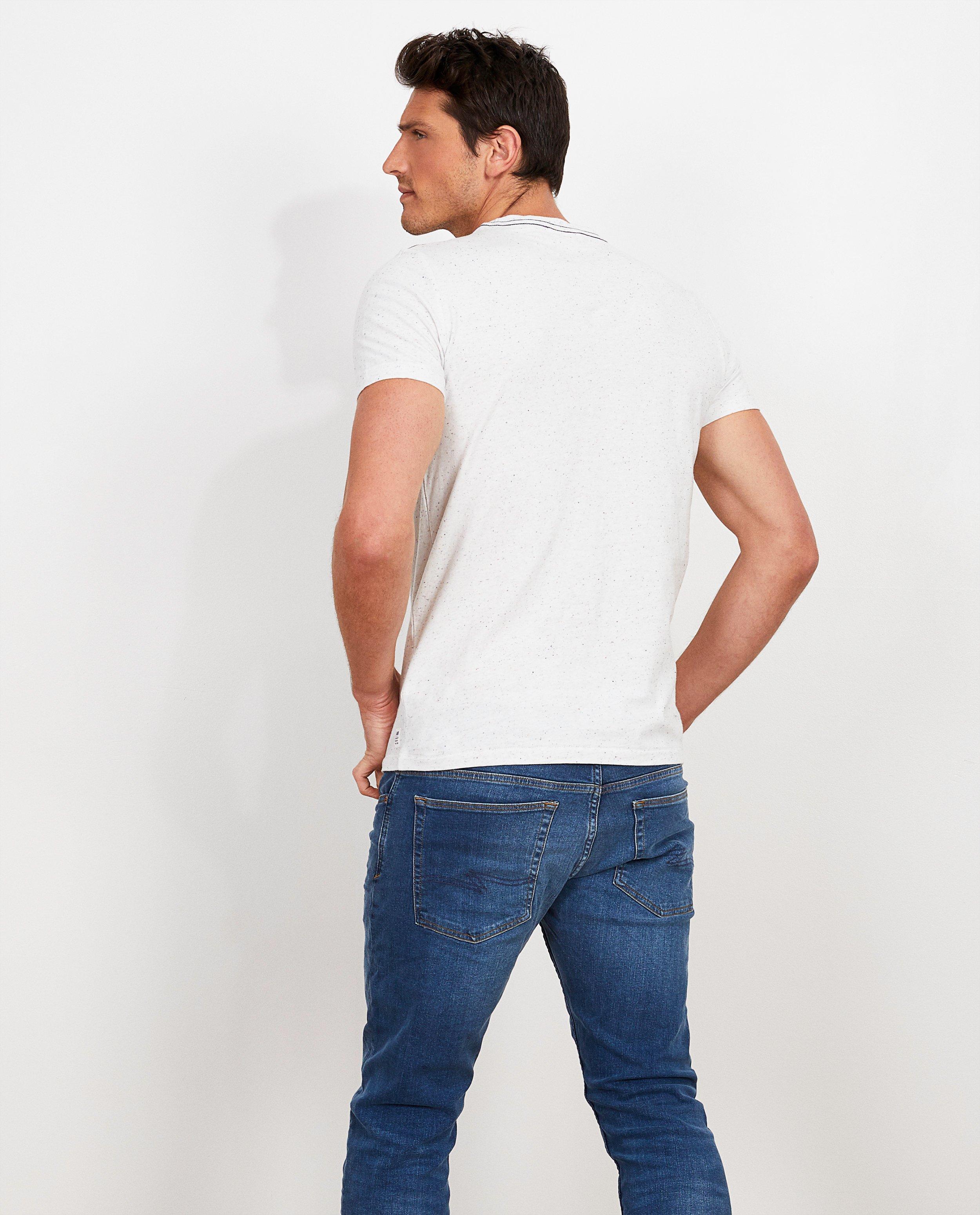 T-shirts - 