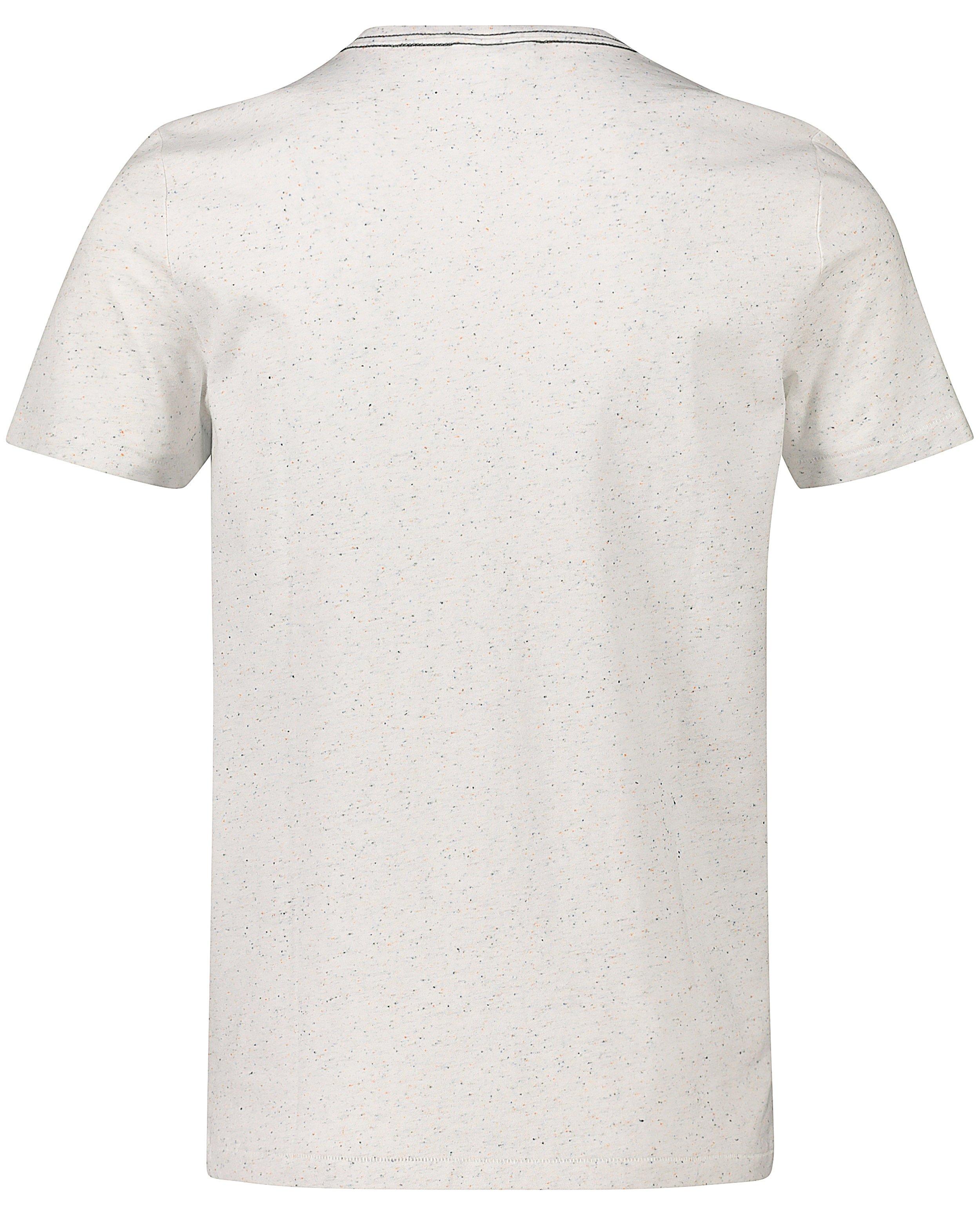 T-shirts - 