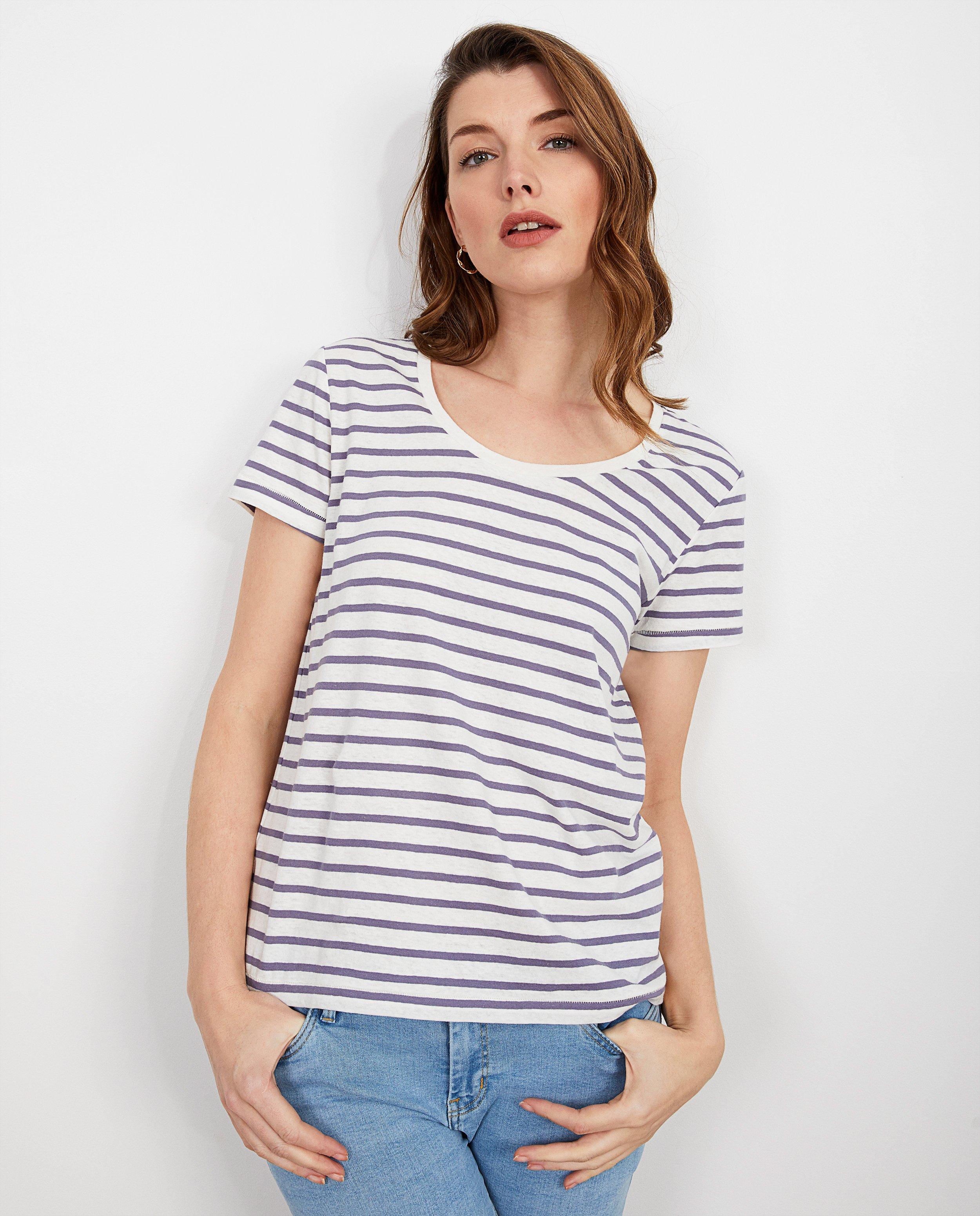 T-shirts - 