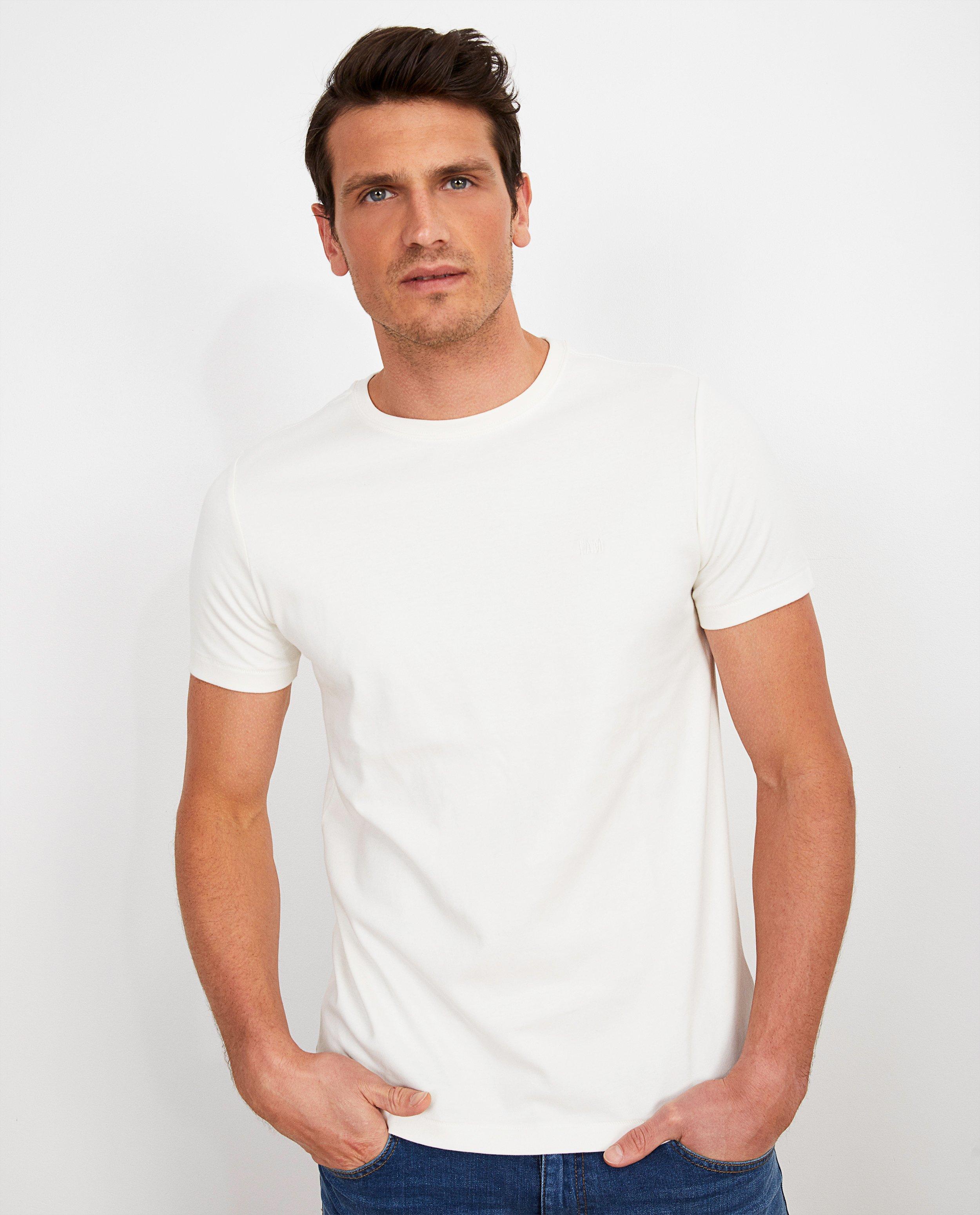 T-shirts - 