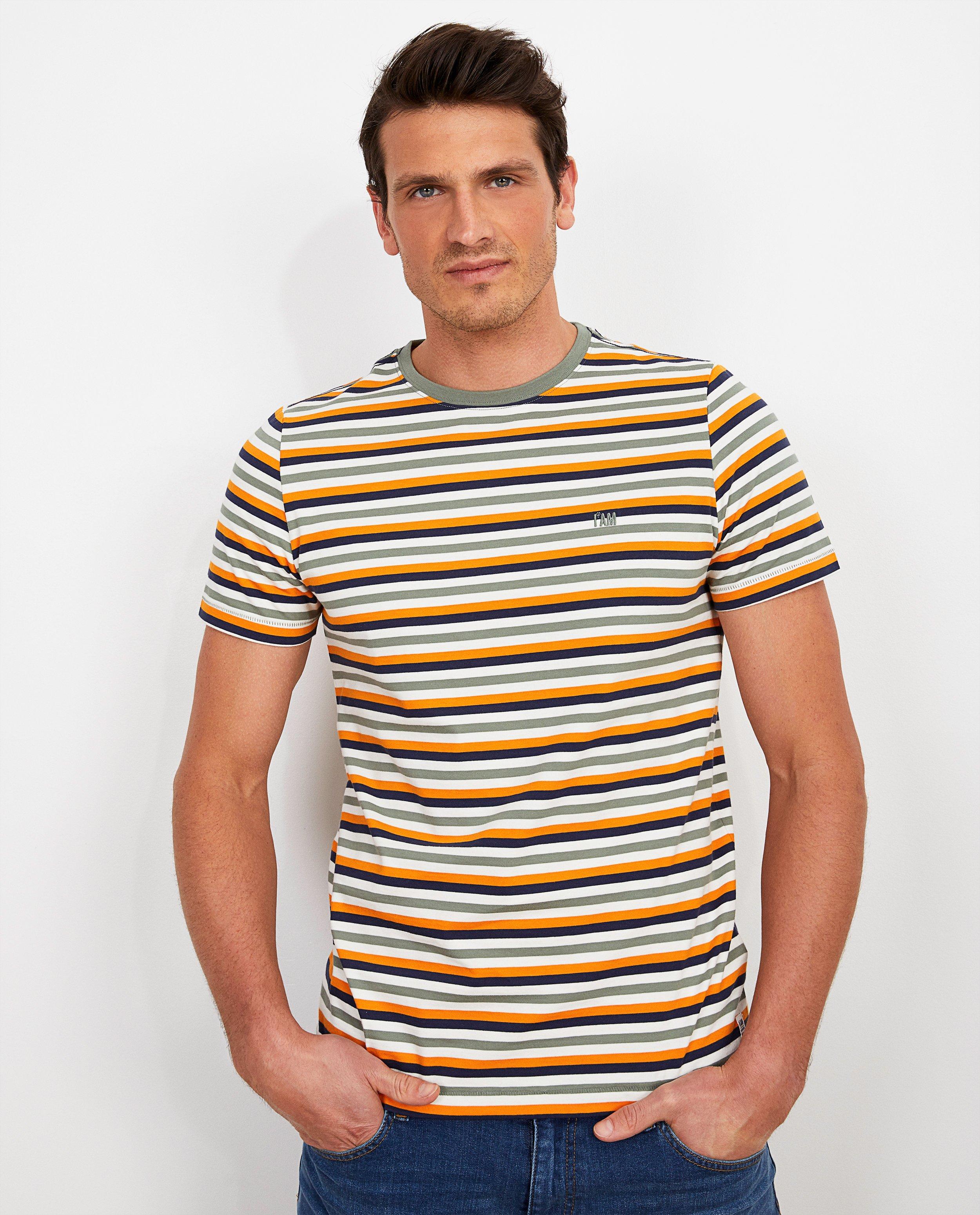 T-shirts - 
