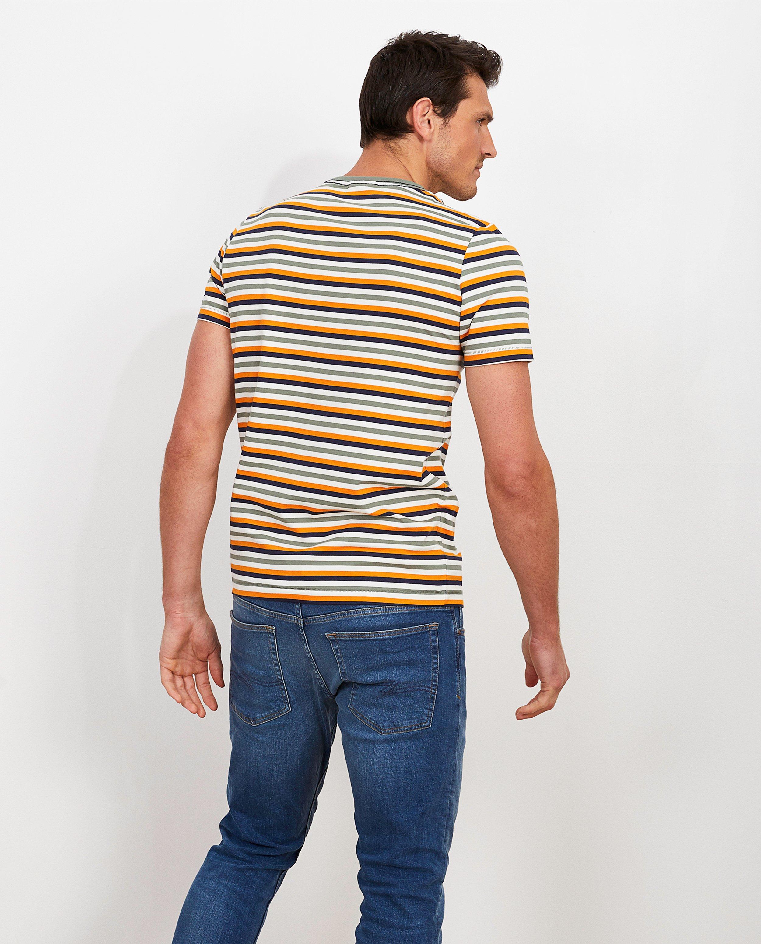 T-shirts - 