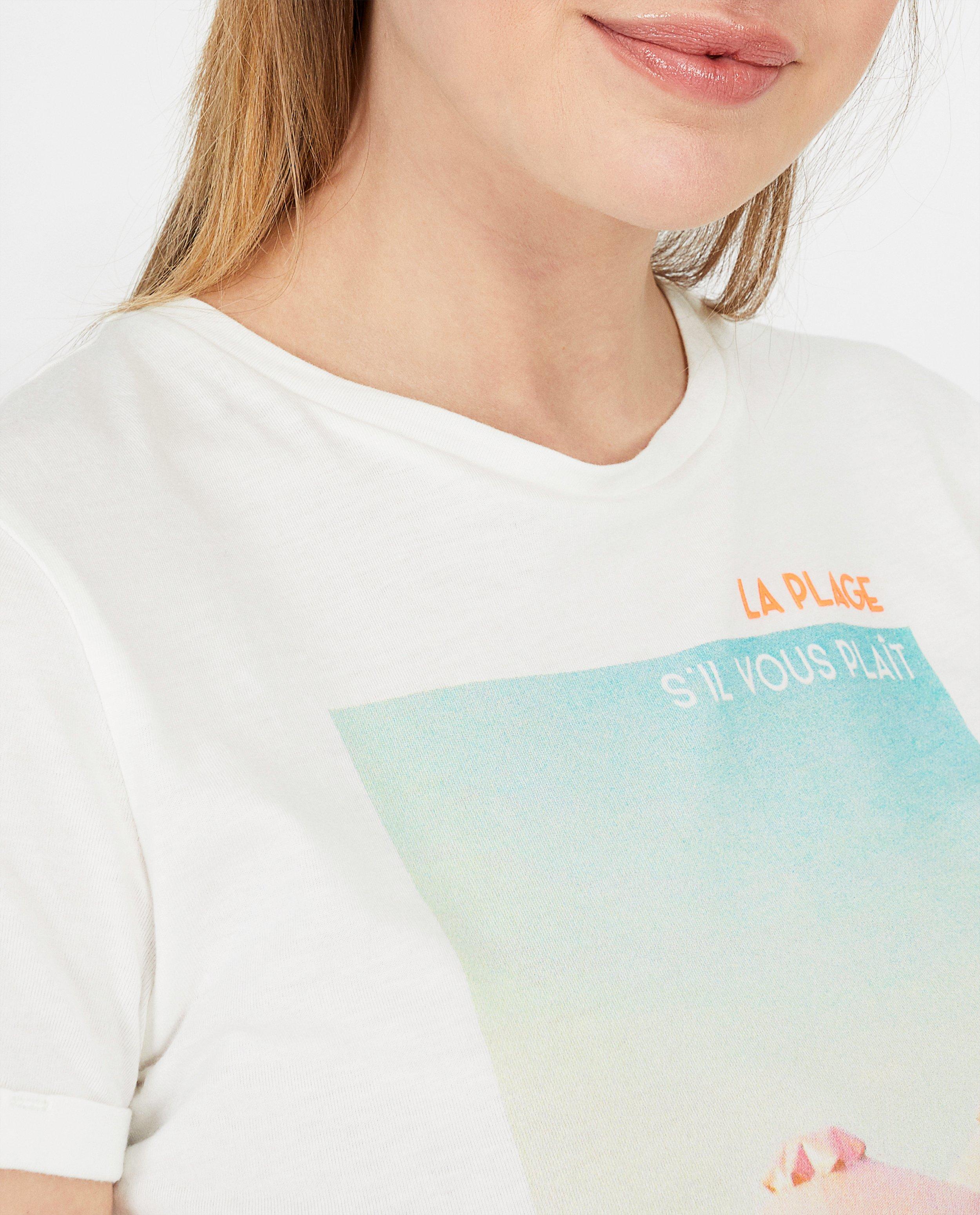 T-shirts - 