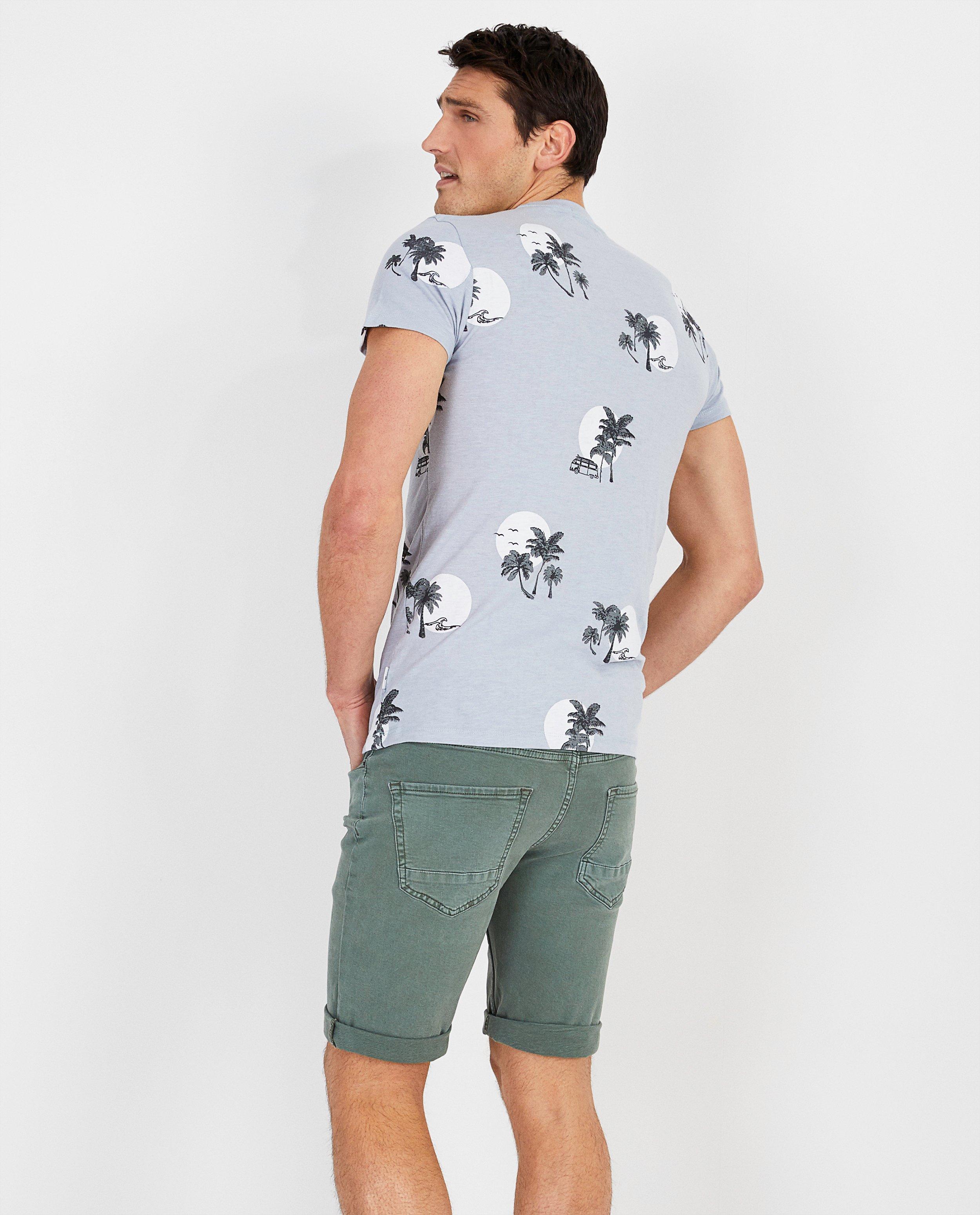 T-shirts - 