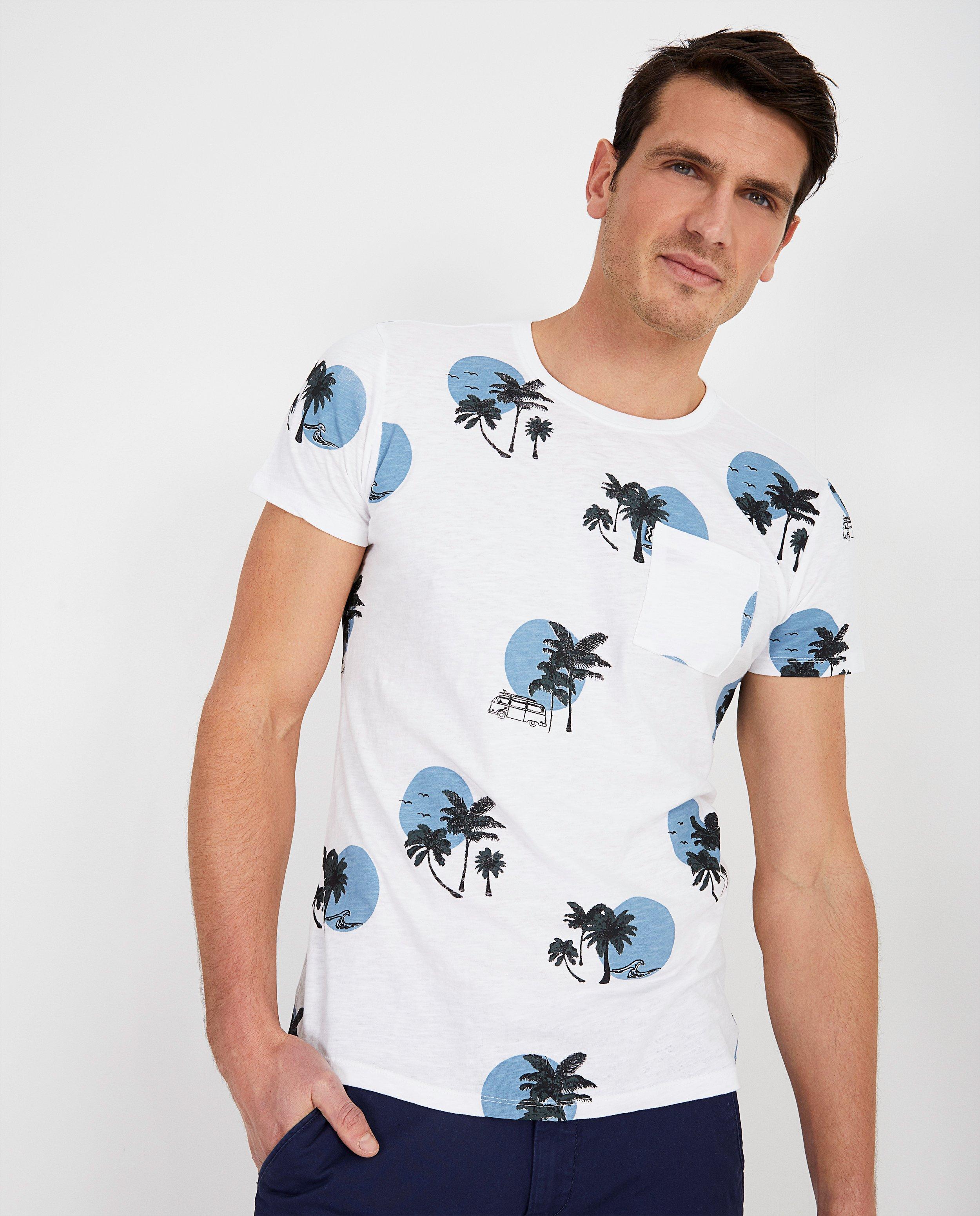 T-shirts - 