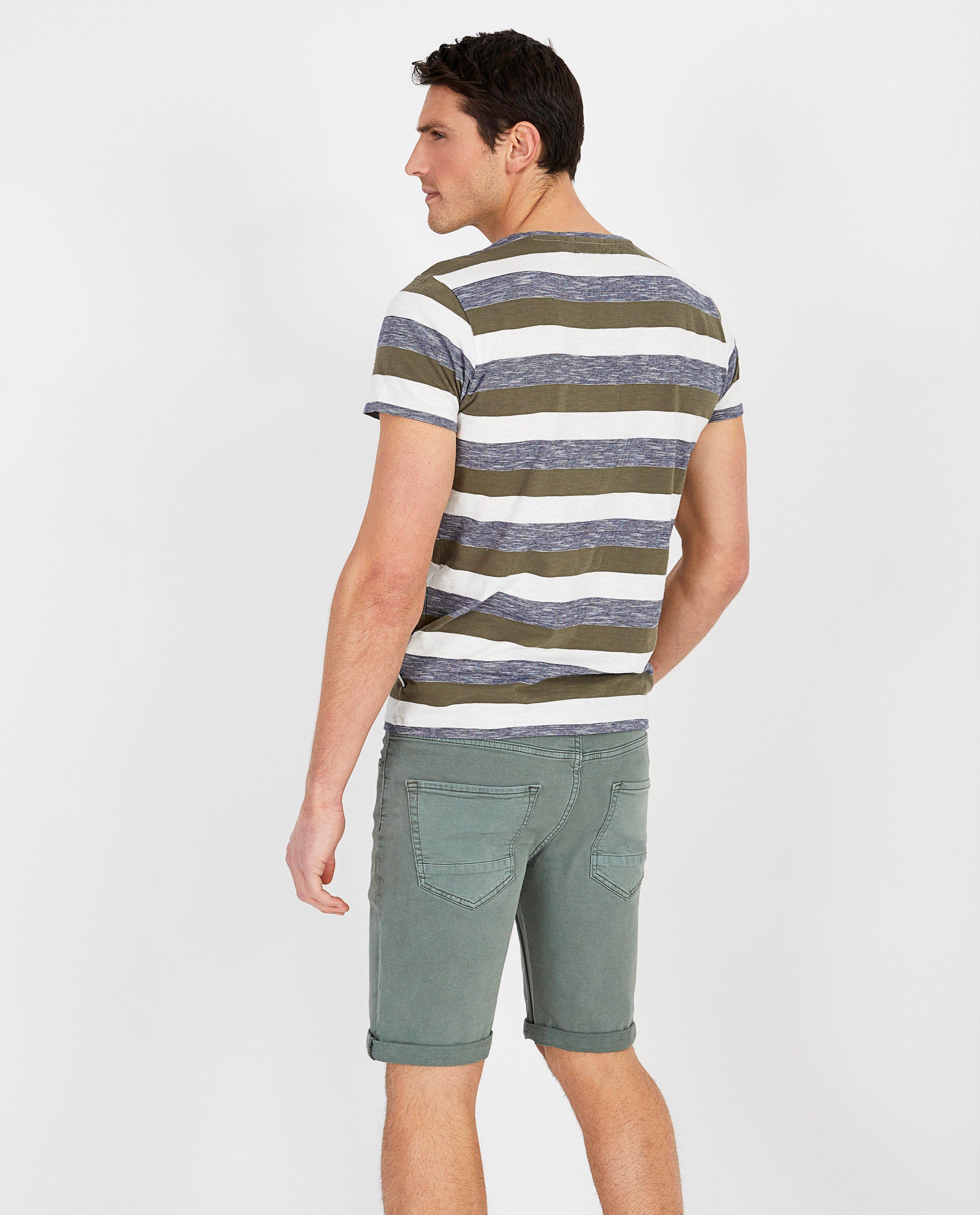 T-shirts - 