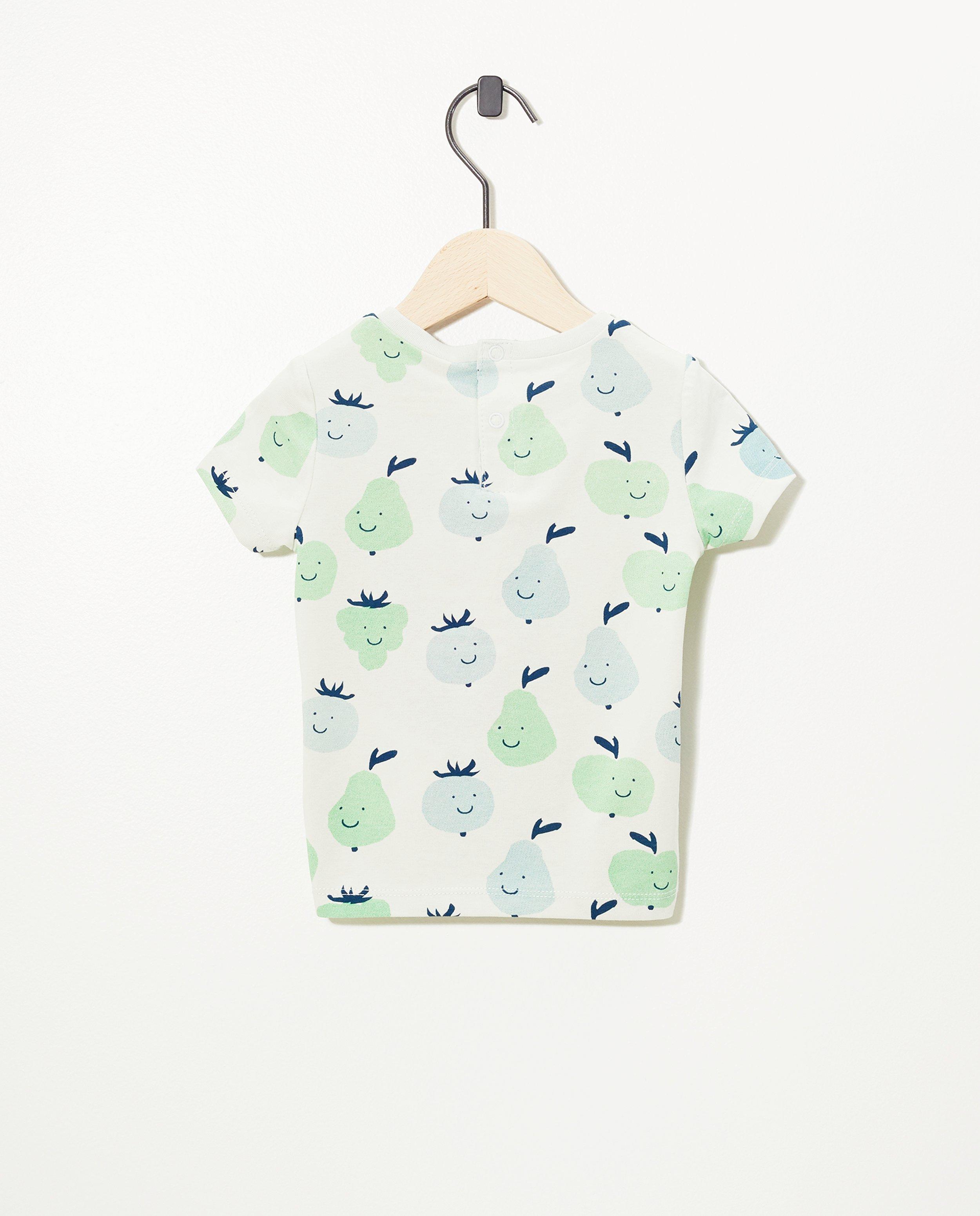 T-shirts - 